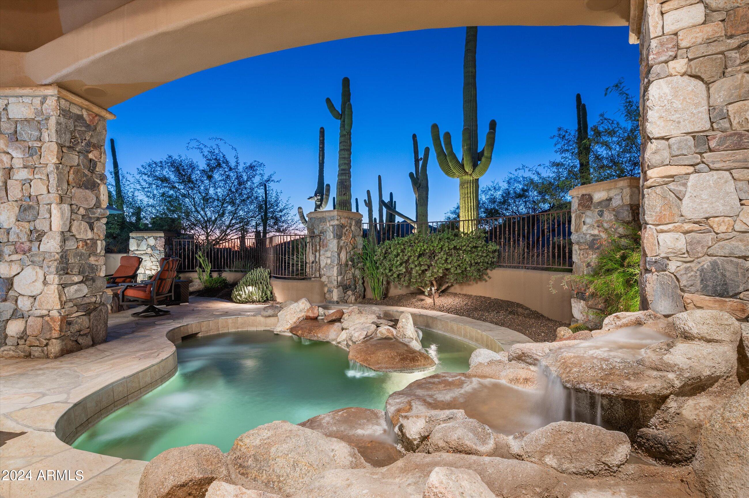 DESERT MOUNTAIN - Residential
