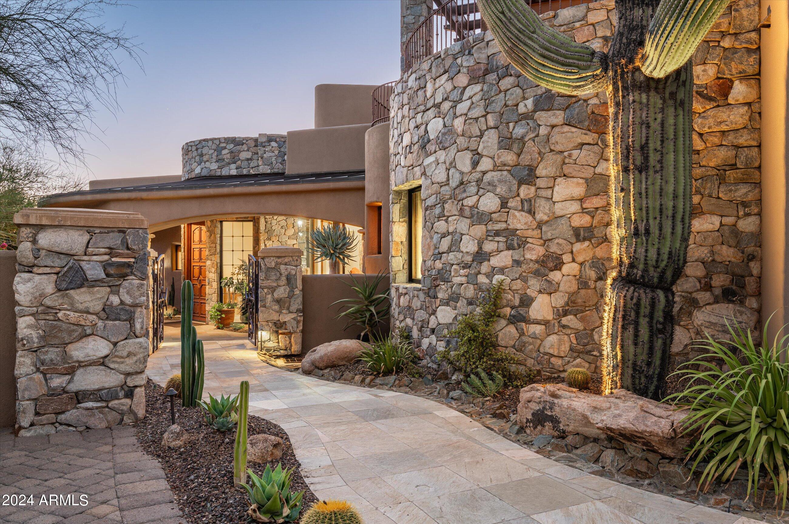 DESERT MOUNTAIN - Residential