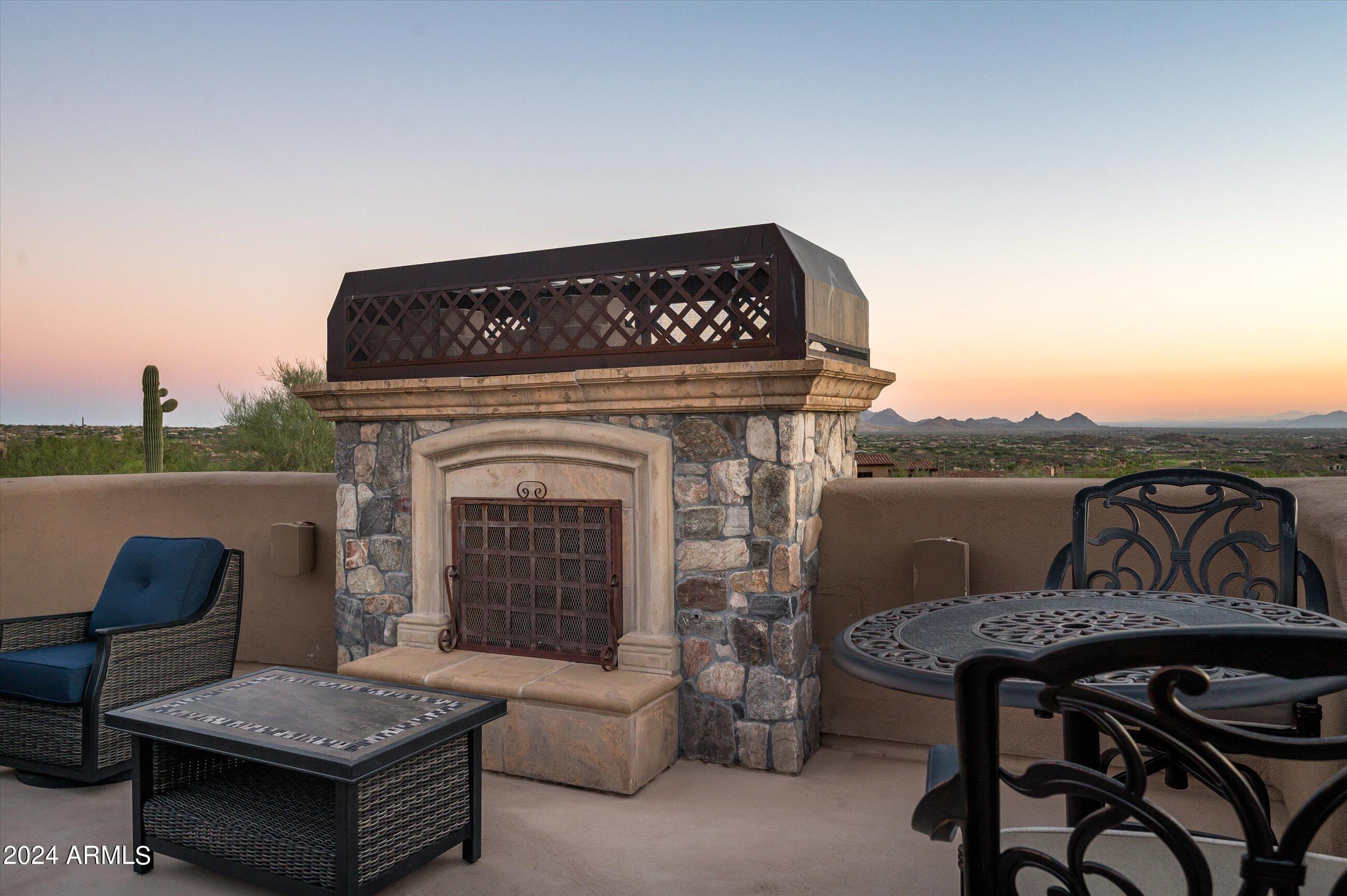 DESERT MOUNTAIN - Residential