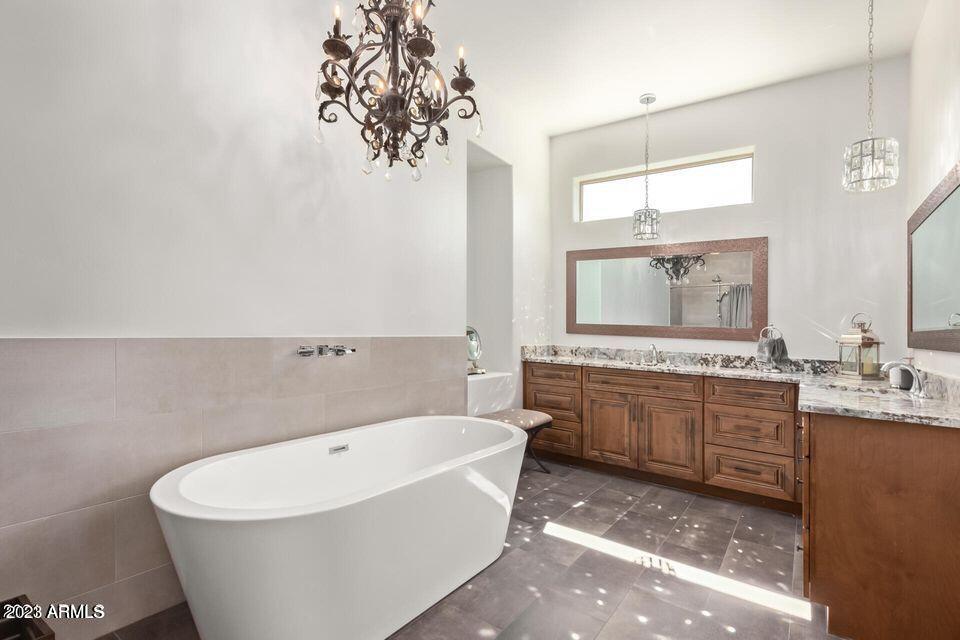 TONTO VERDE GOLF CLUB COMMUNITY - Residential