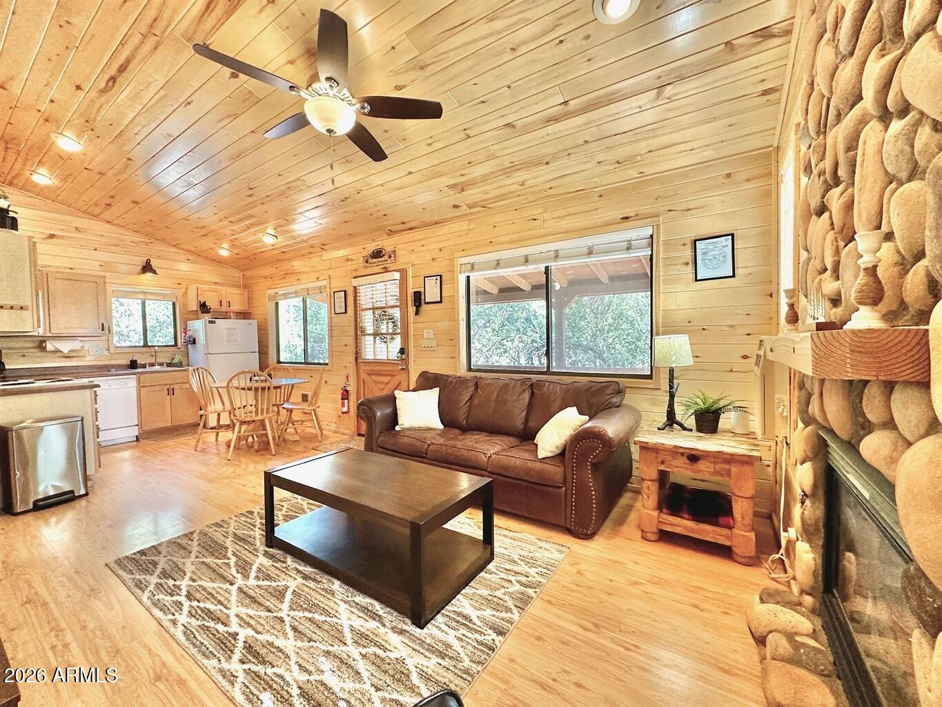 Mogollon Resort Cabins - Residential