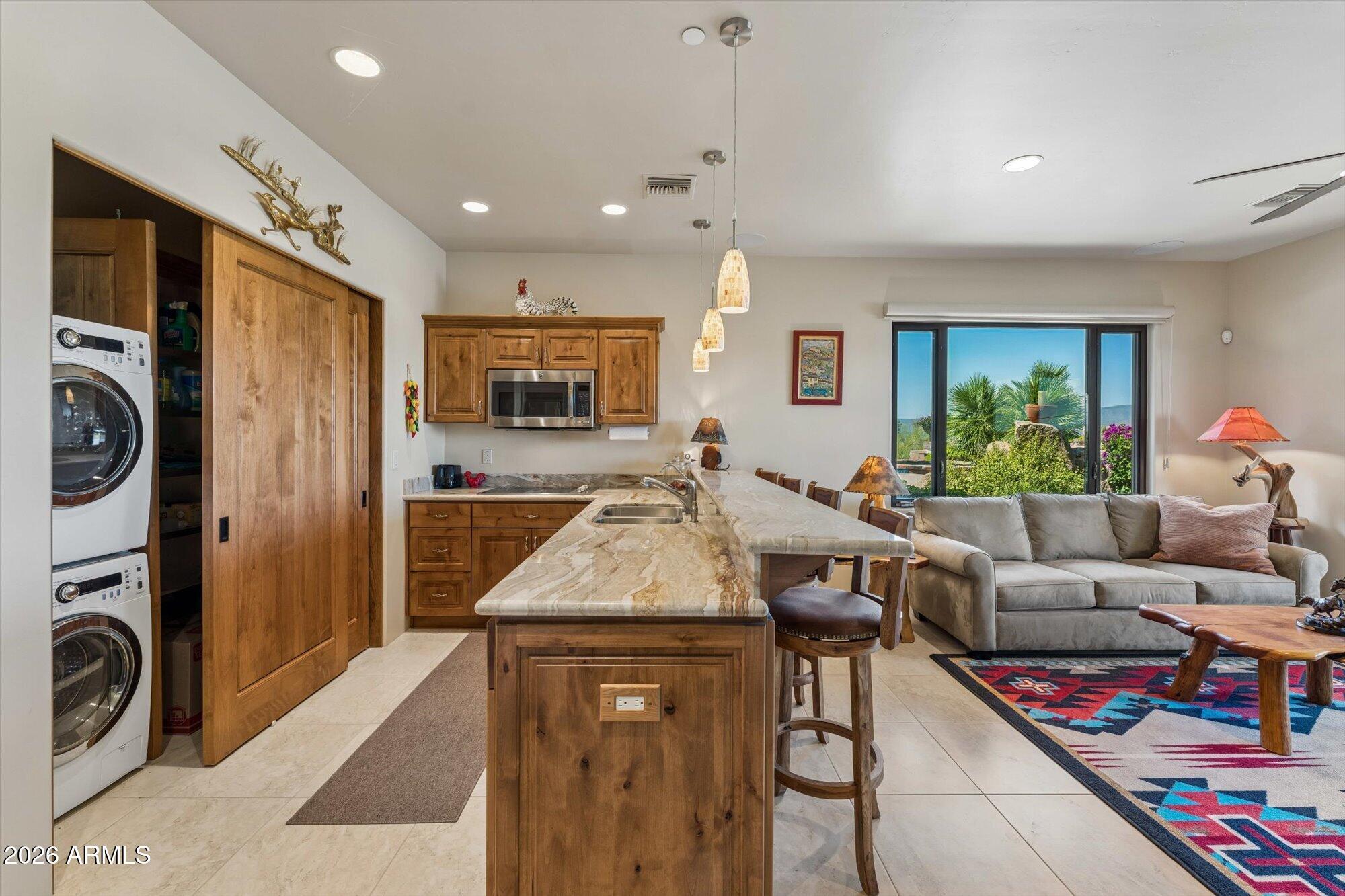 CAREFREE 3A AMD - Residential