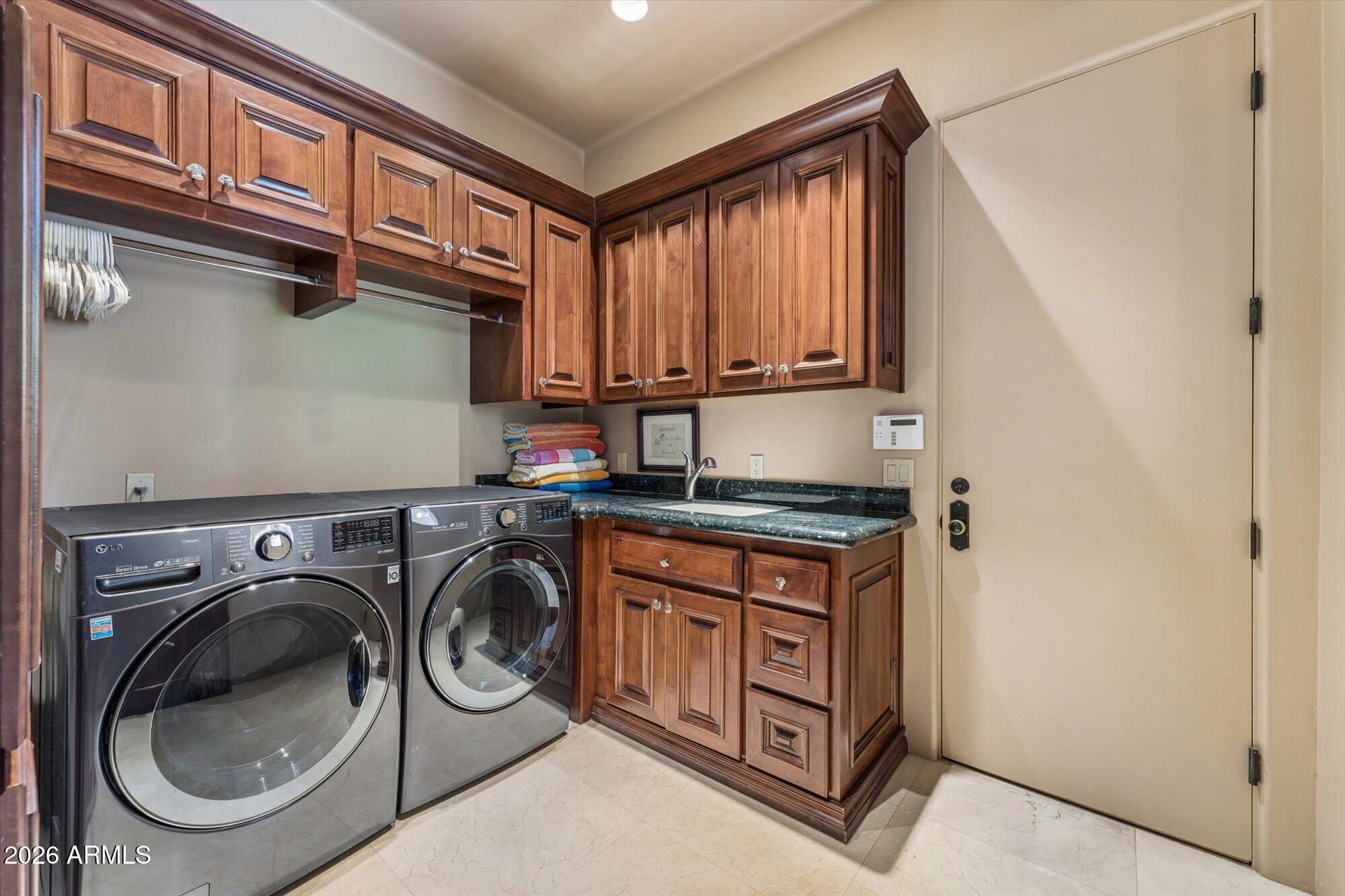 CAREFREE 3A AMD - Residential