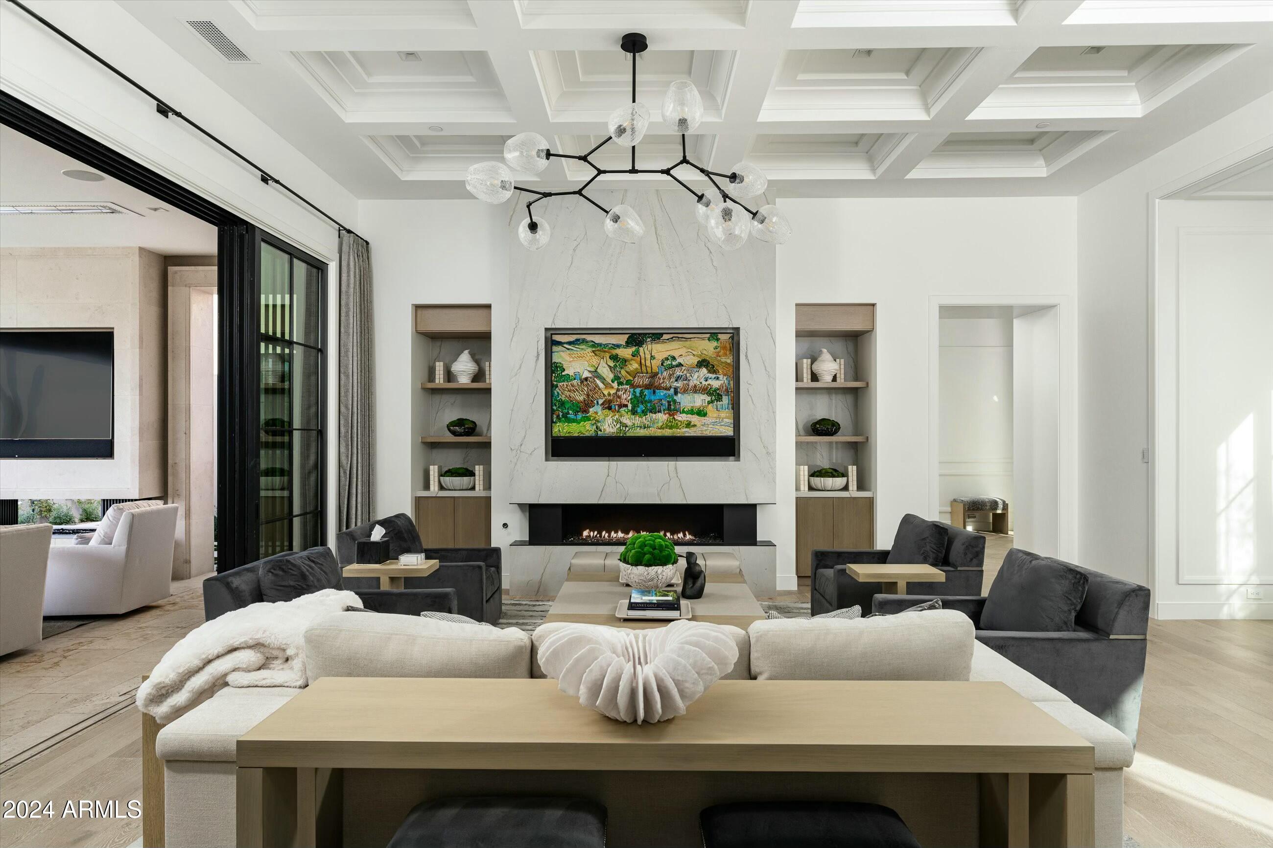 WHISPER ROCK - Residential