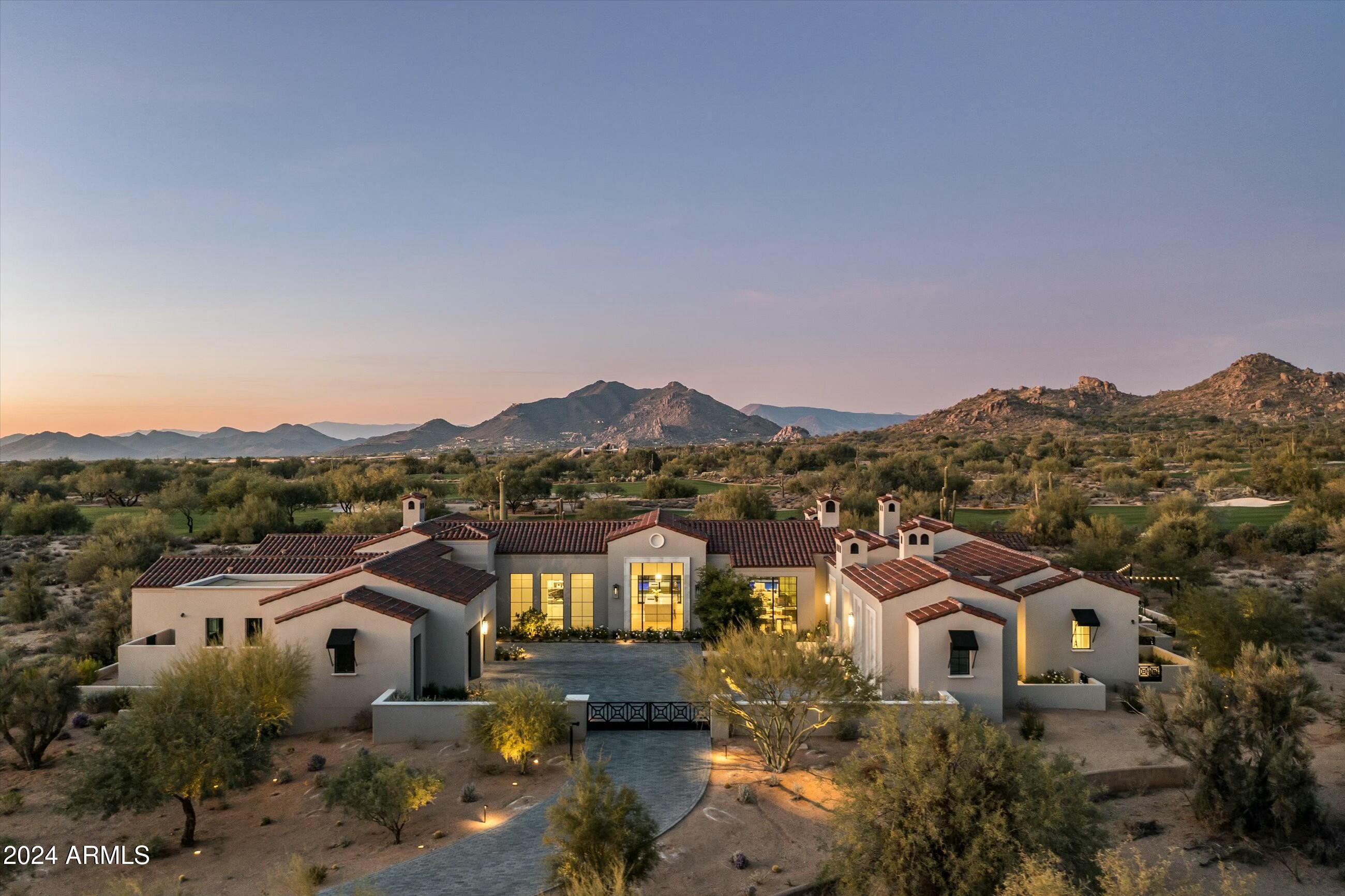 WHISPER ROCK - Residential