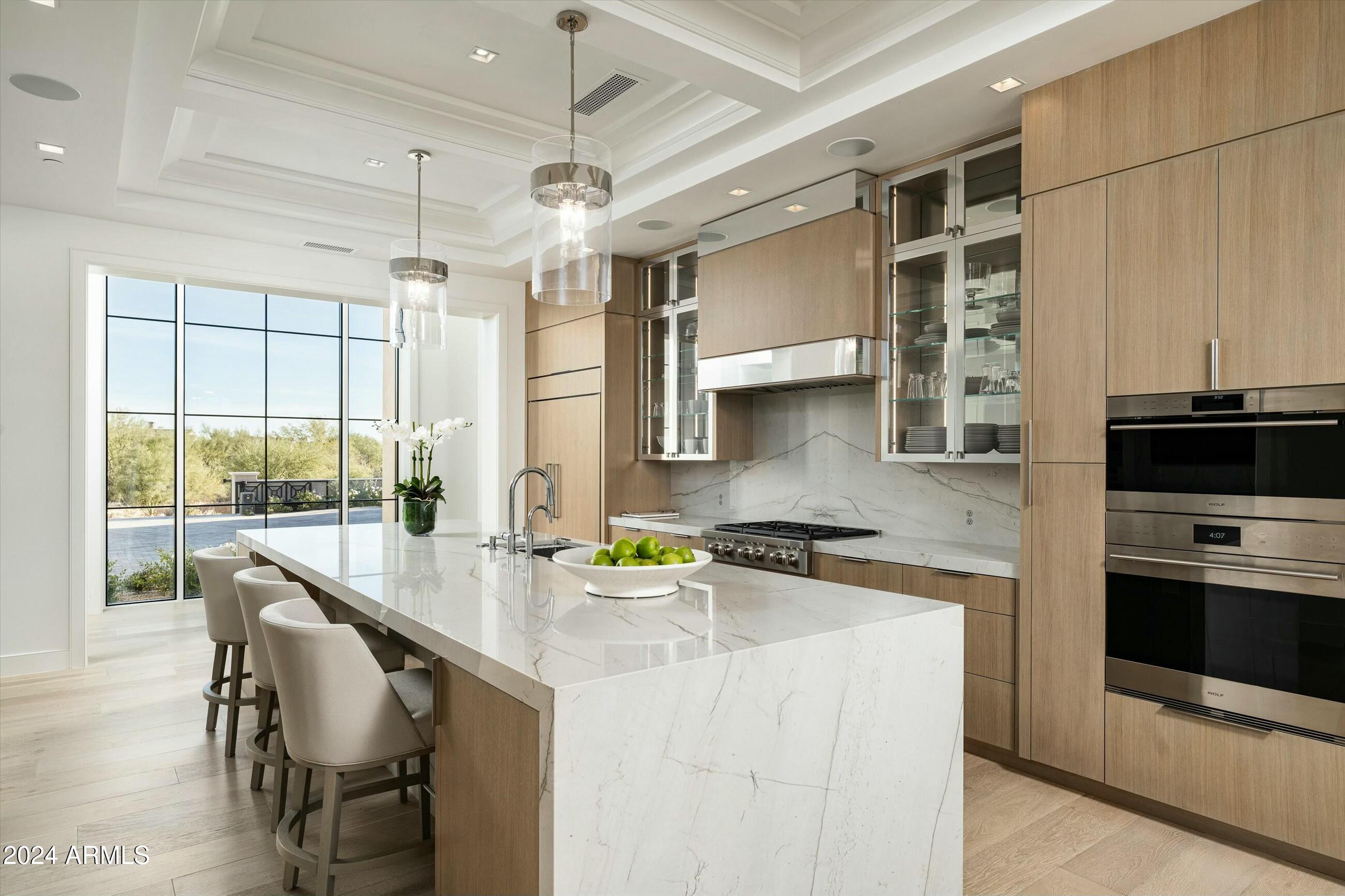 WHISPER ROCK - Residential