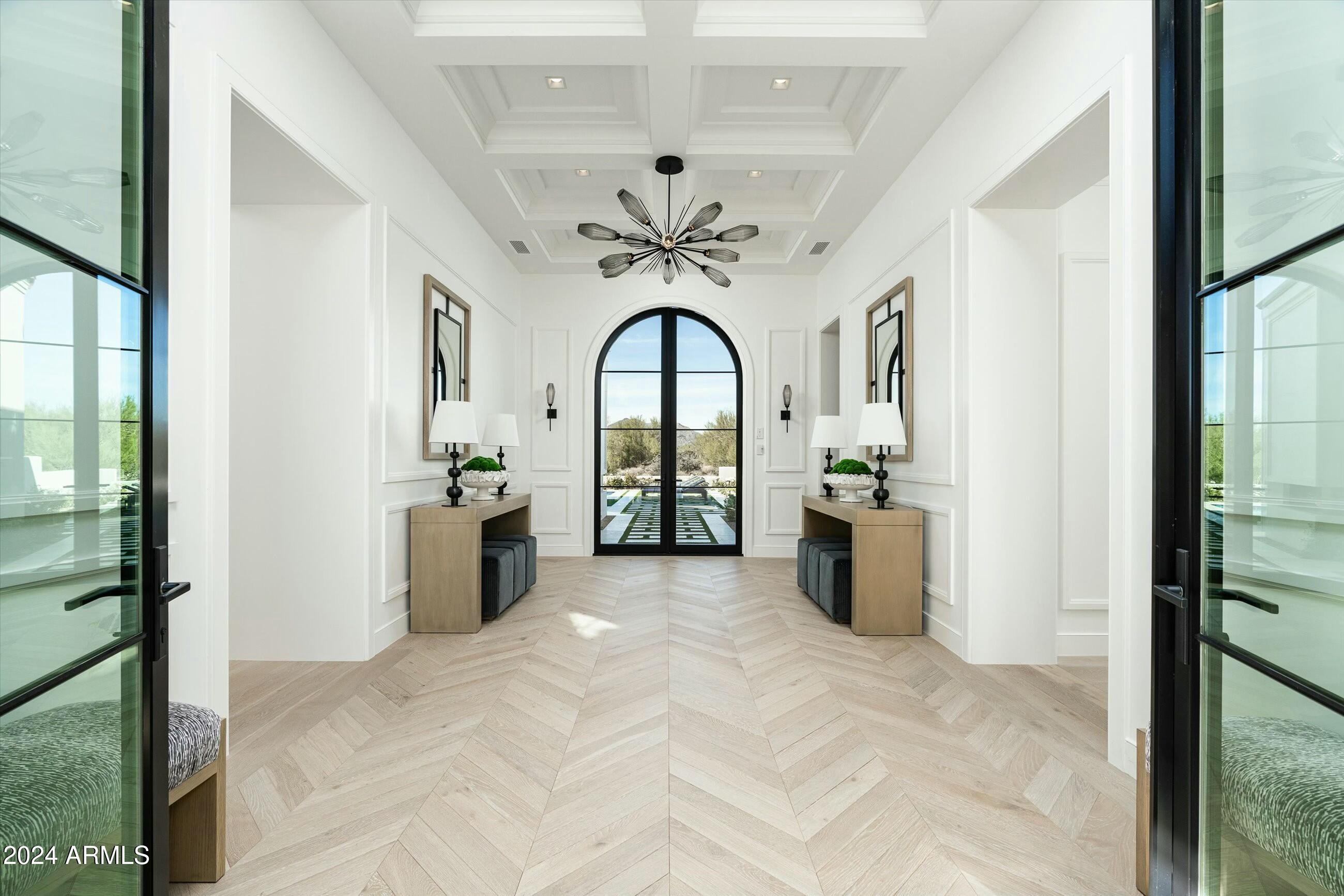 WHISPER ROCK - Residential