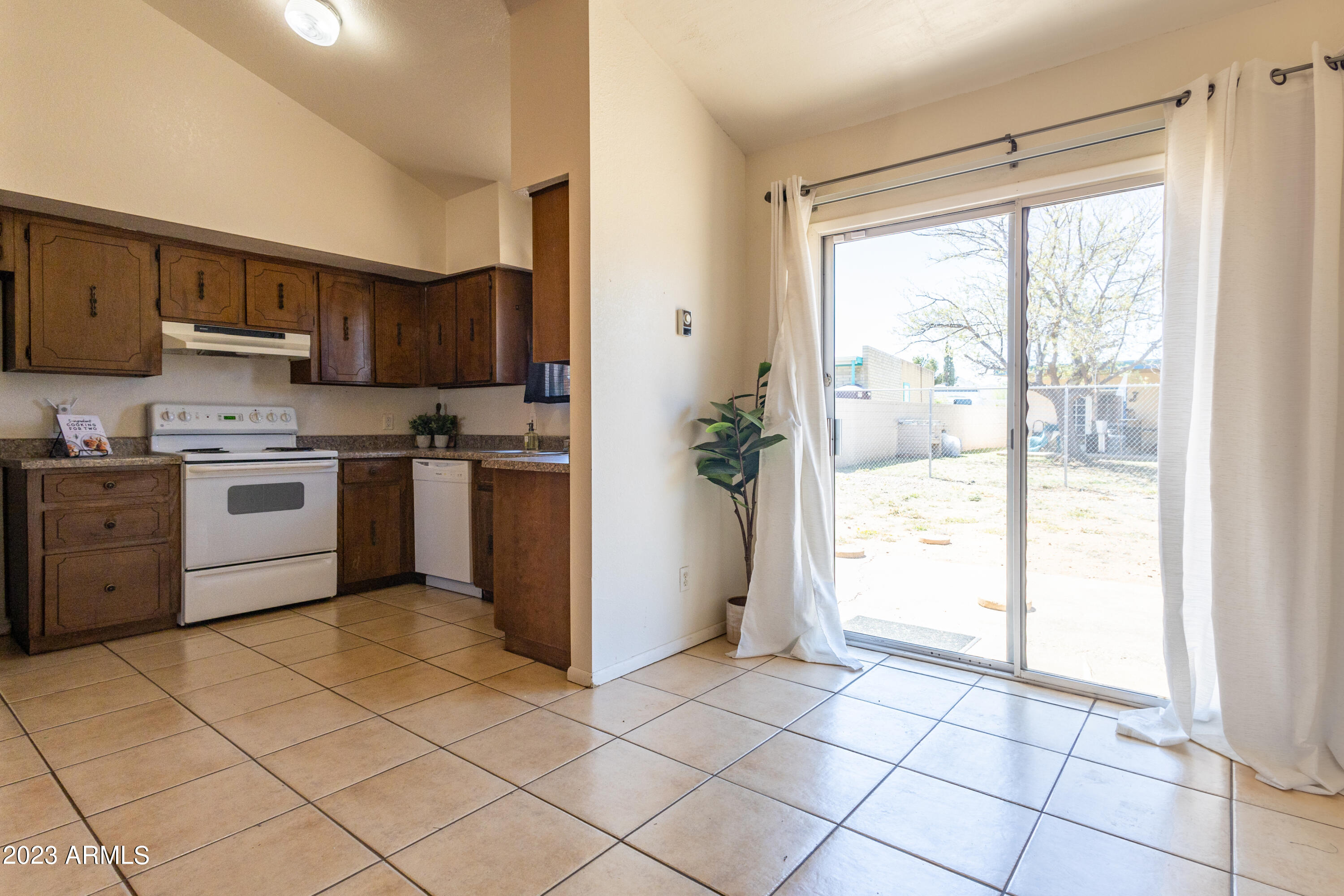 THE MEADOWS - Residential