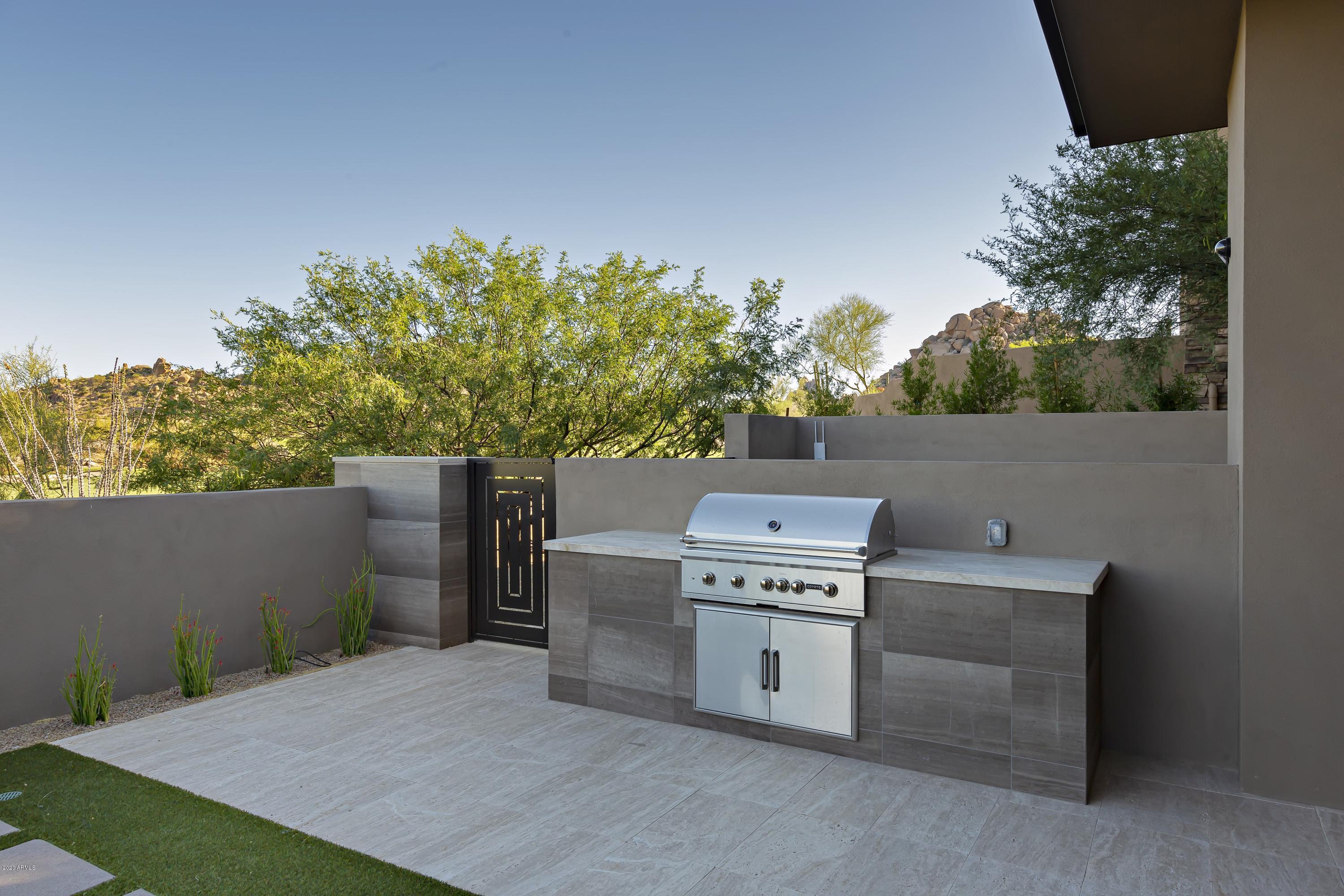 PINNACLE CANYON AT TROON NORTH - Residential