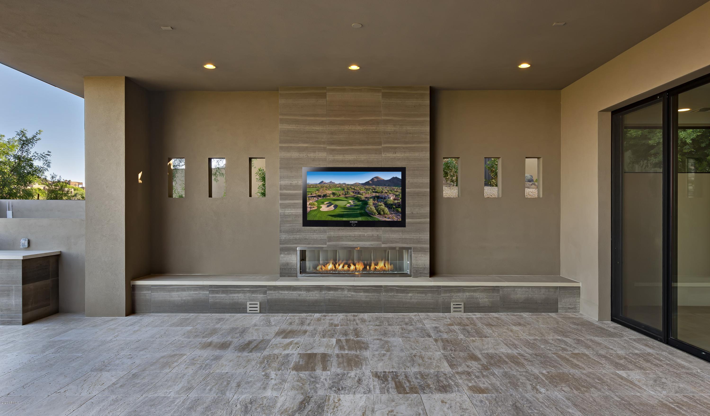 PINNACLE CANYON AT TROON NORTH - Residential