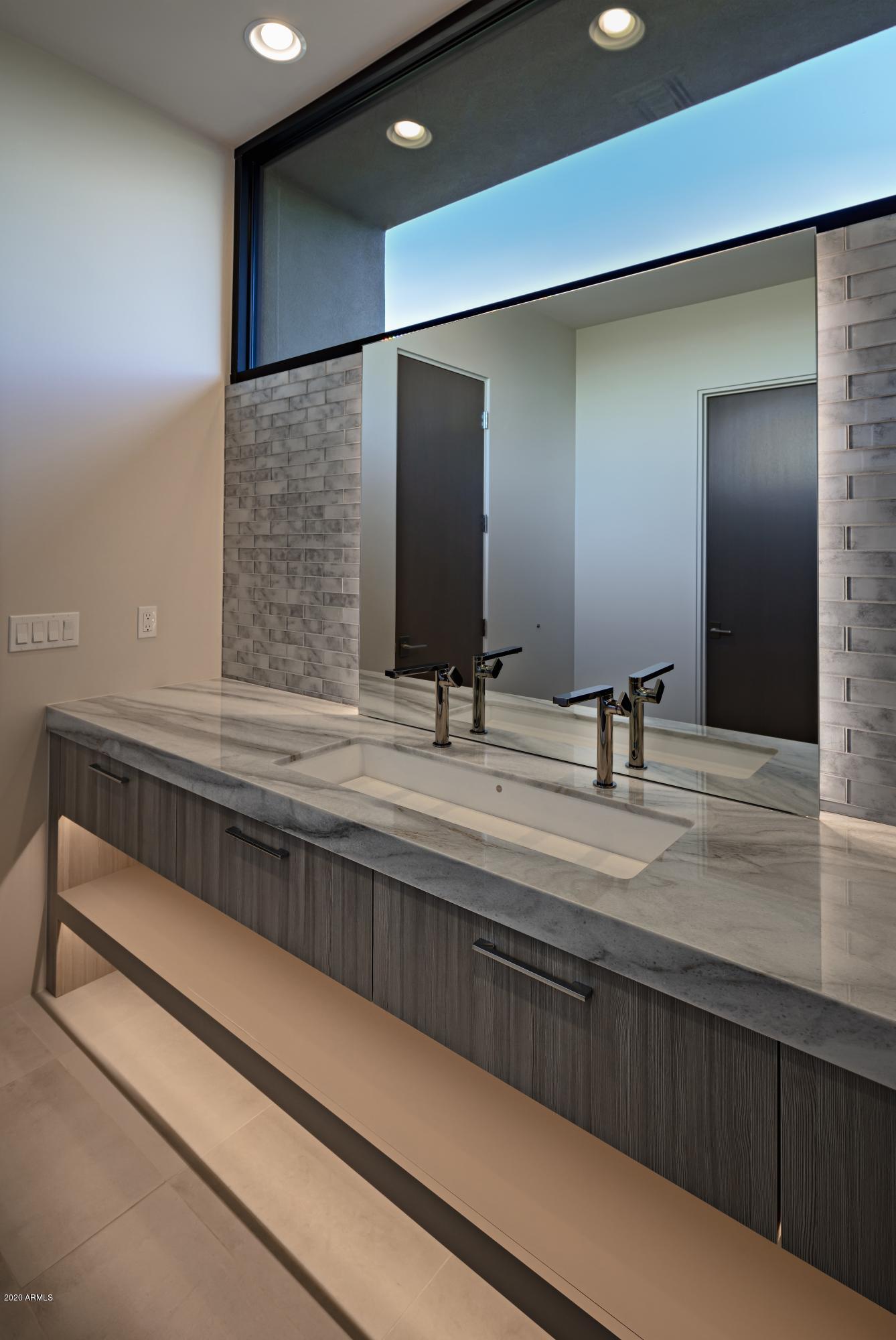 PINNACLE CANYON AT TROON NORTH - Residential