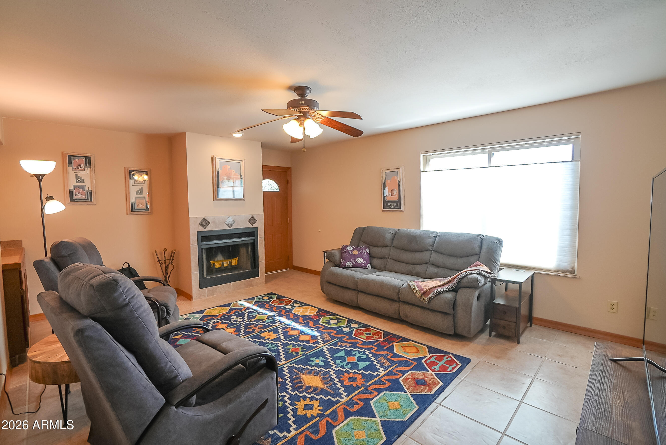 KINGSDALE CONDOMINIUMS UNIT 9 - Residential