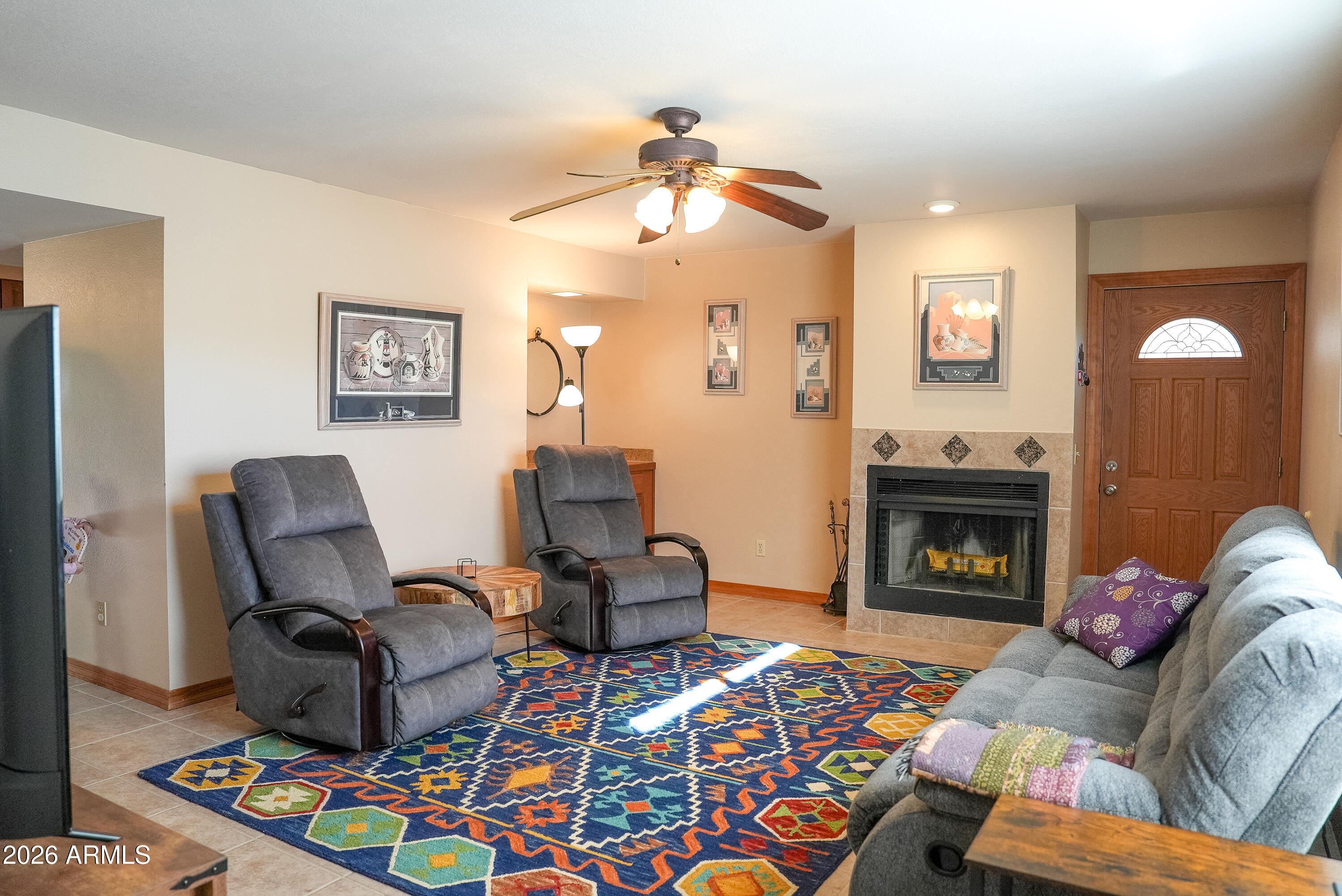 KINGSDALE CONDOMINIUMS UNIT 9 - Residential