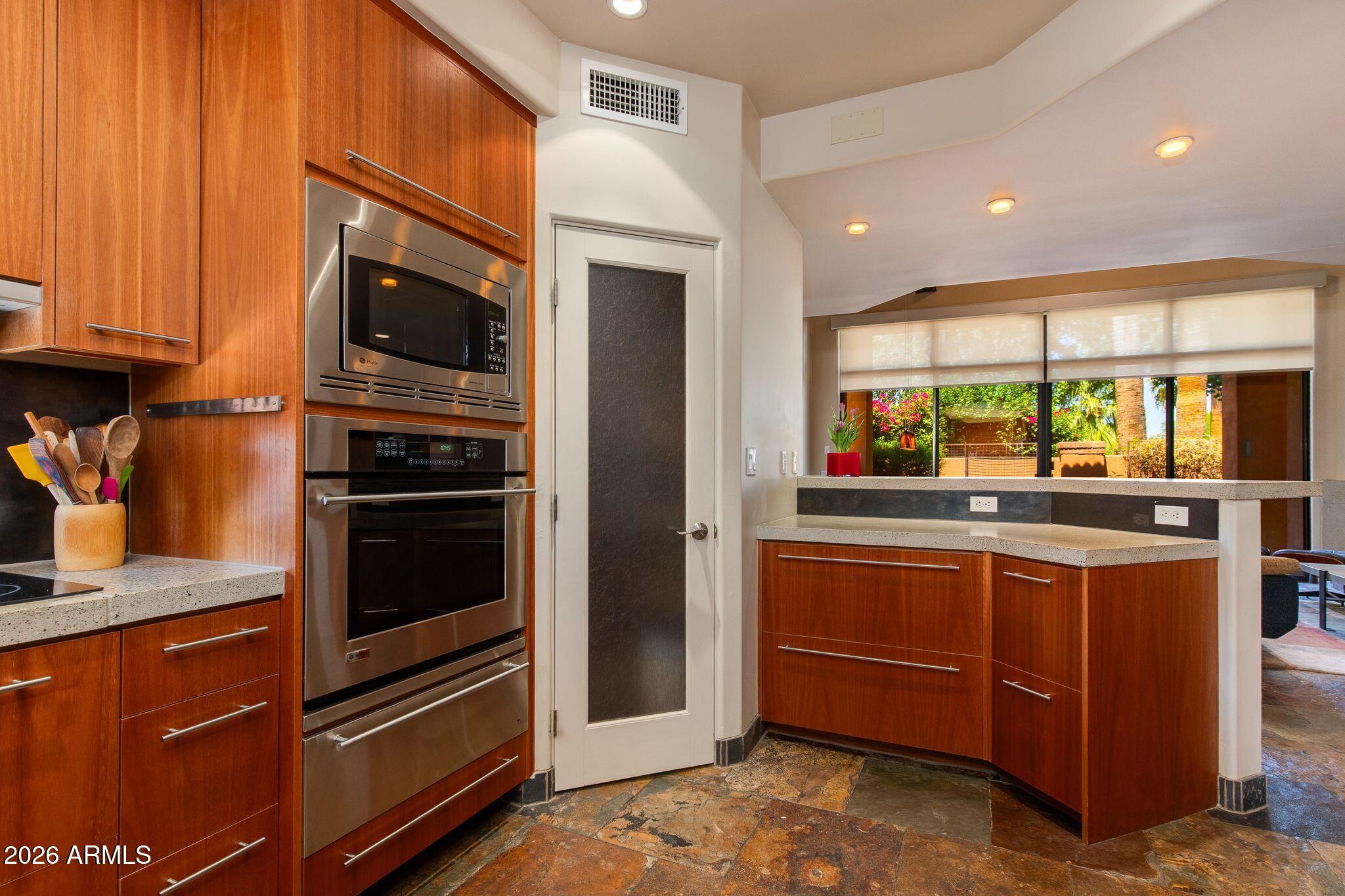 HACIENDA ESTATES CONDOMINIUM - Residential