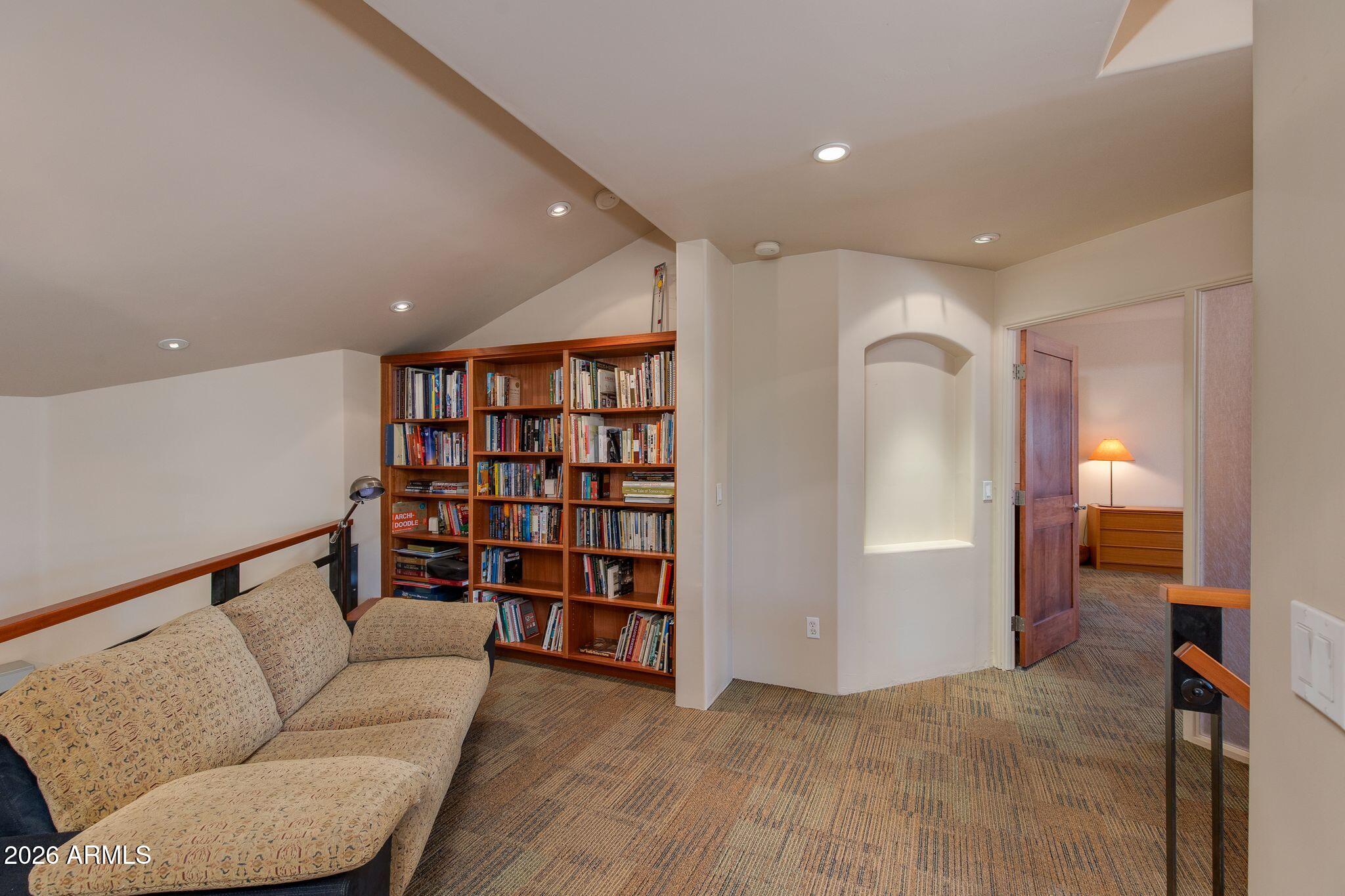 HACIENDA ESTATES CONDOMINIUM - Residential