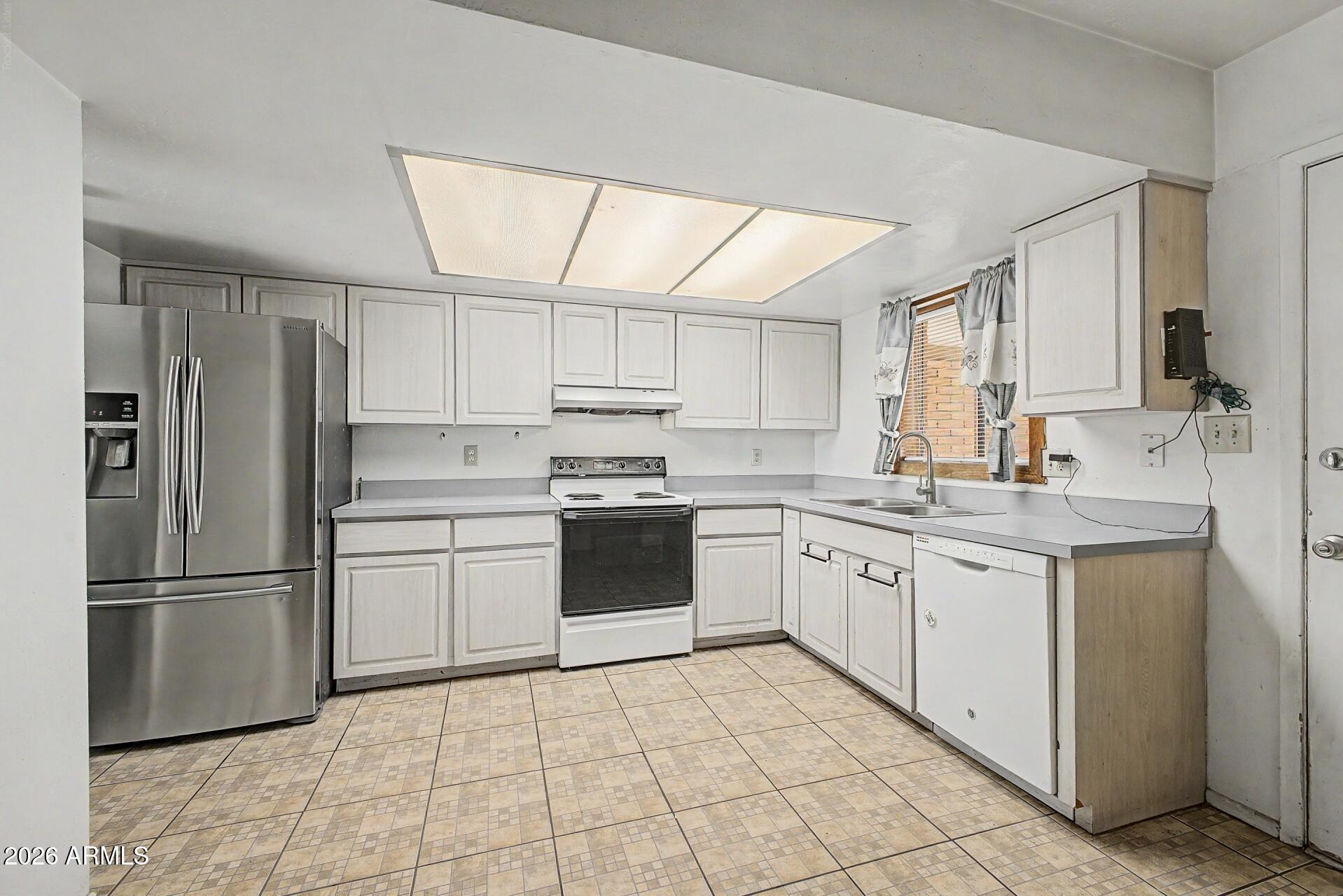DEER VALLEY ESTATES UNIT 8 - Residential
