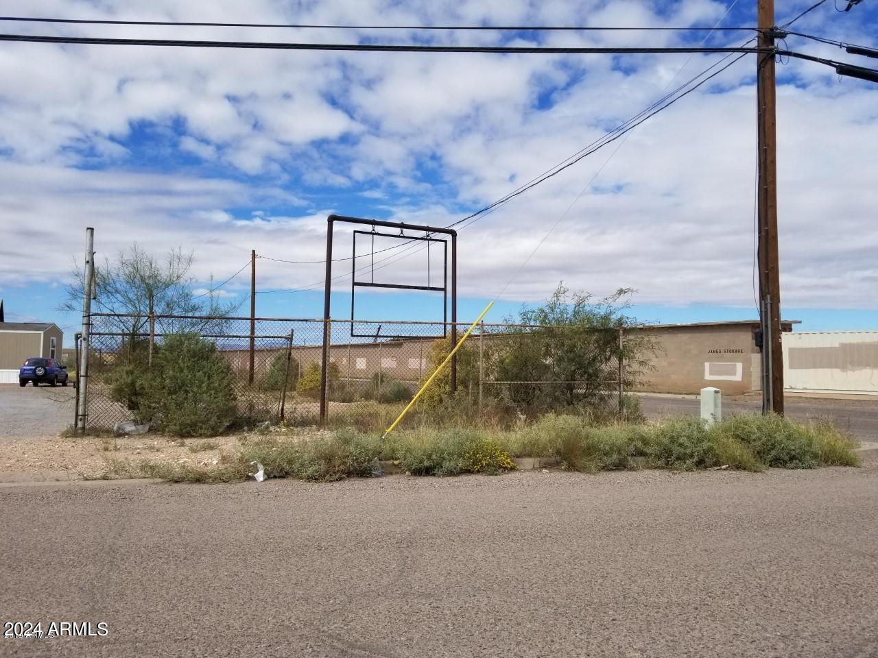 Douglas - Commercial Sale