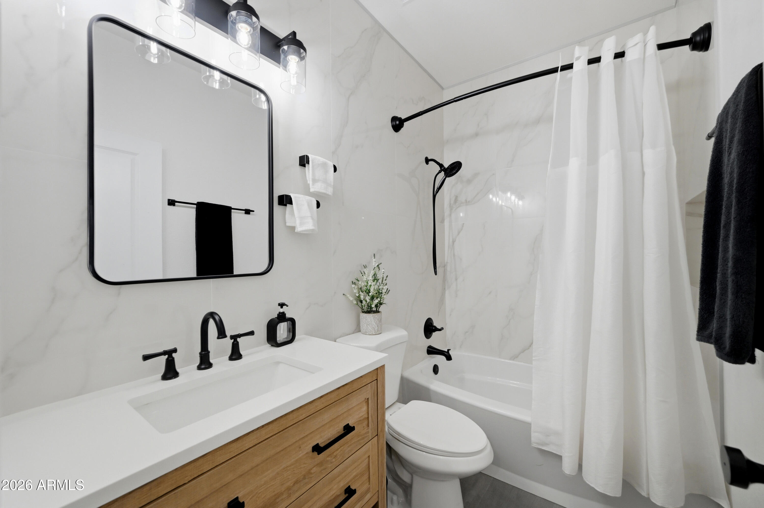56TH STREET ACOMA - Residential