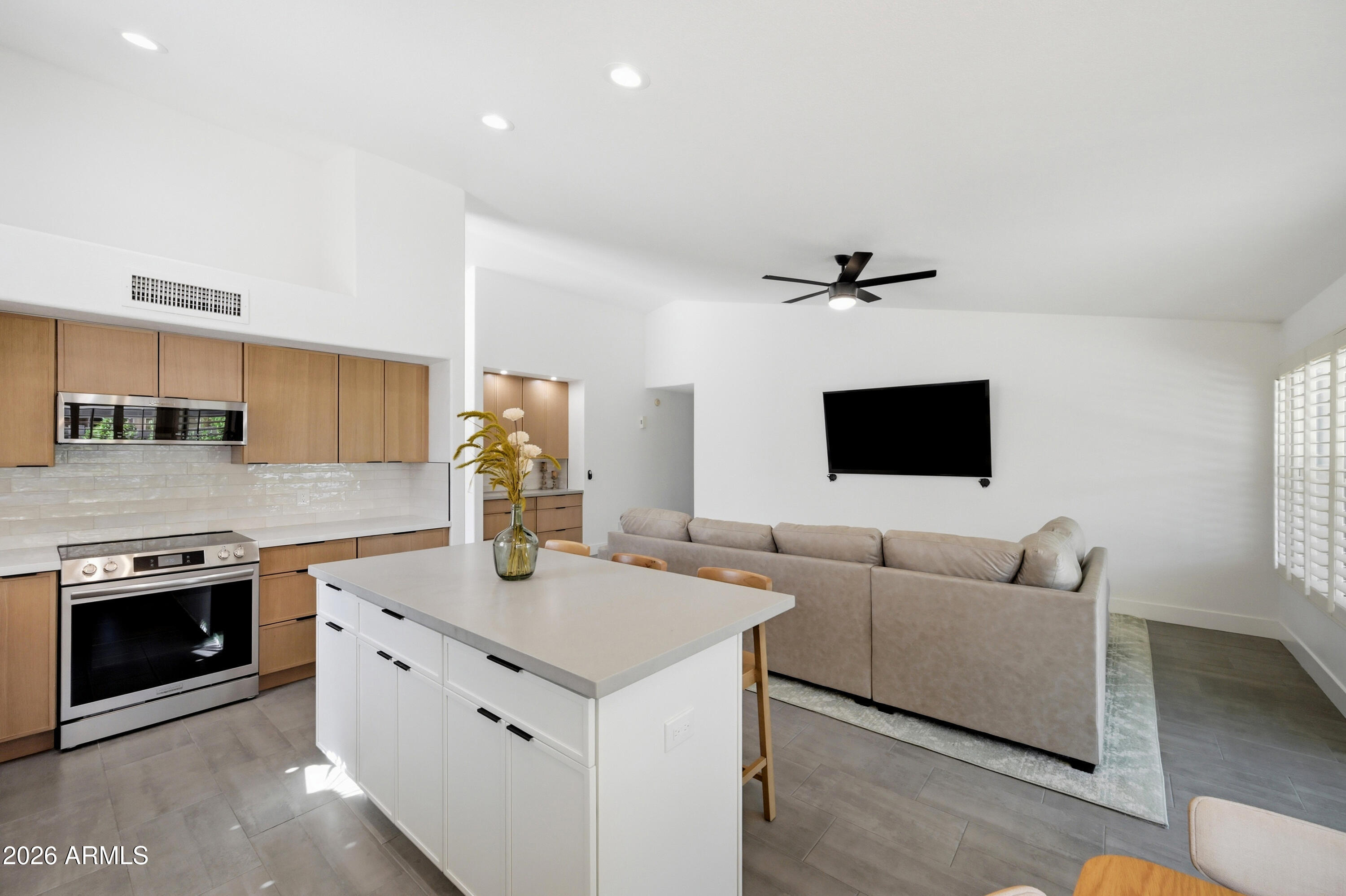 56TH STREET ACOMA - Residential