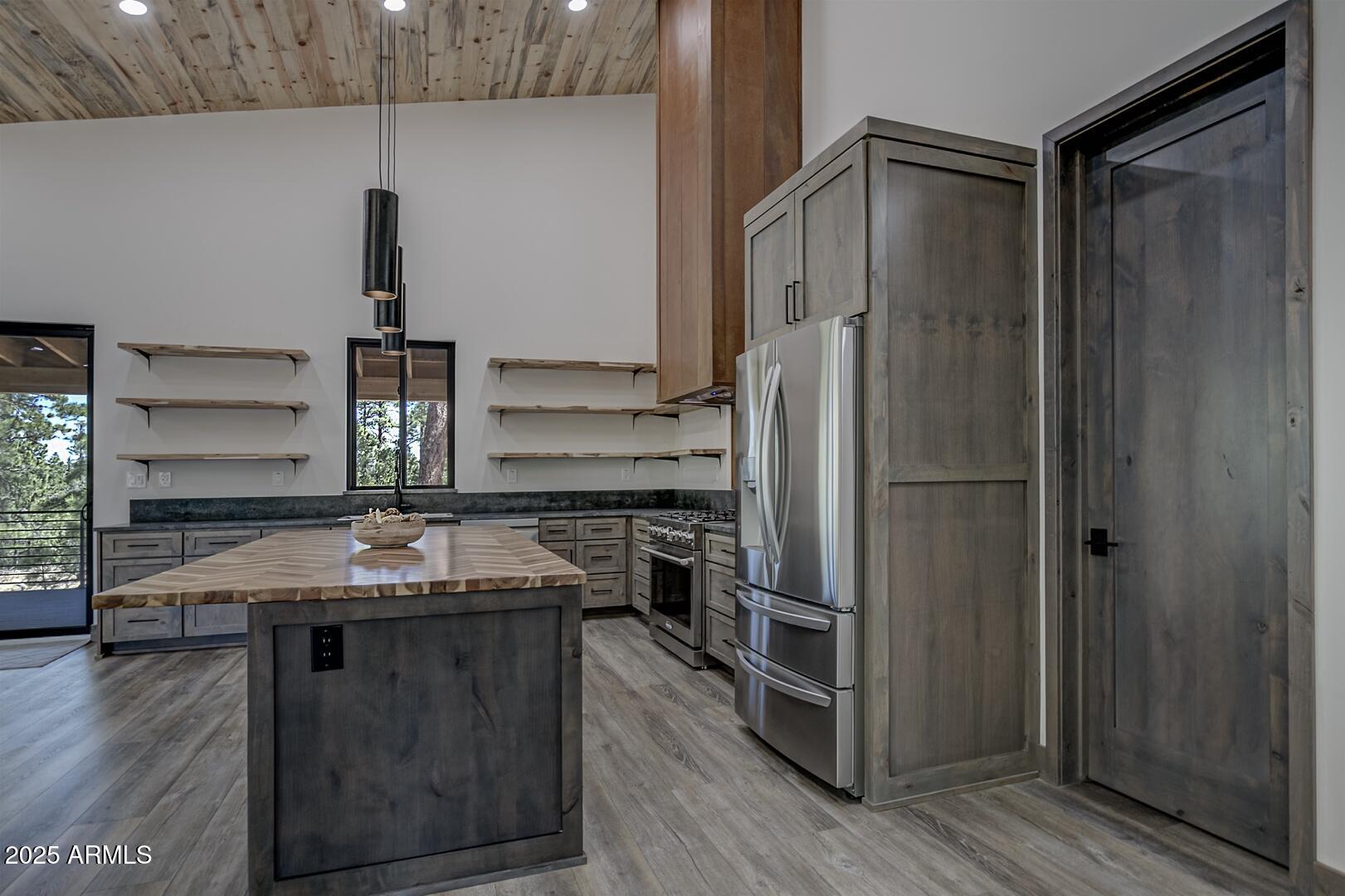 BLUE RIDGE ESTATES 02 - Residential
