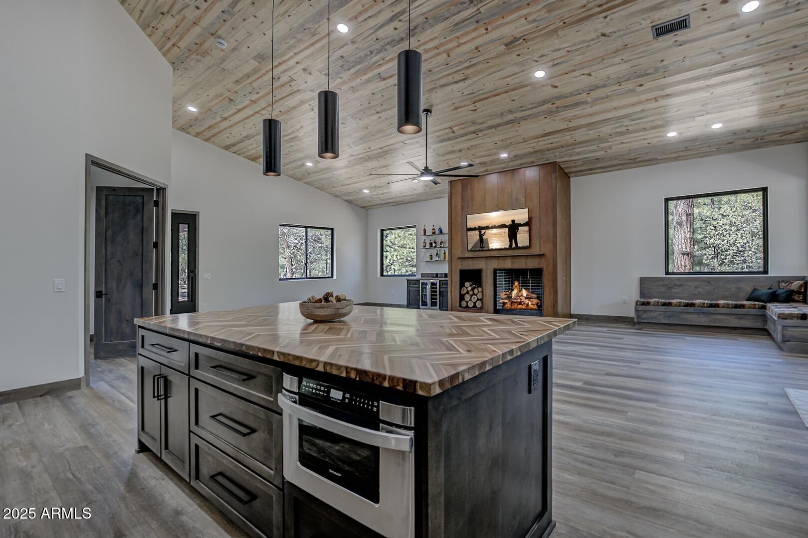 BLUE RIDGE ESTATES 02 - Residential