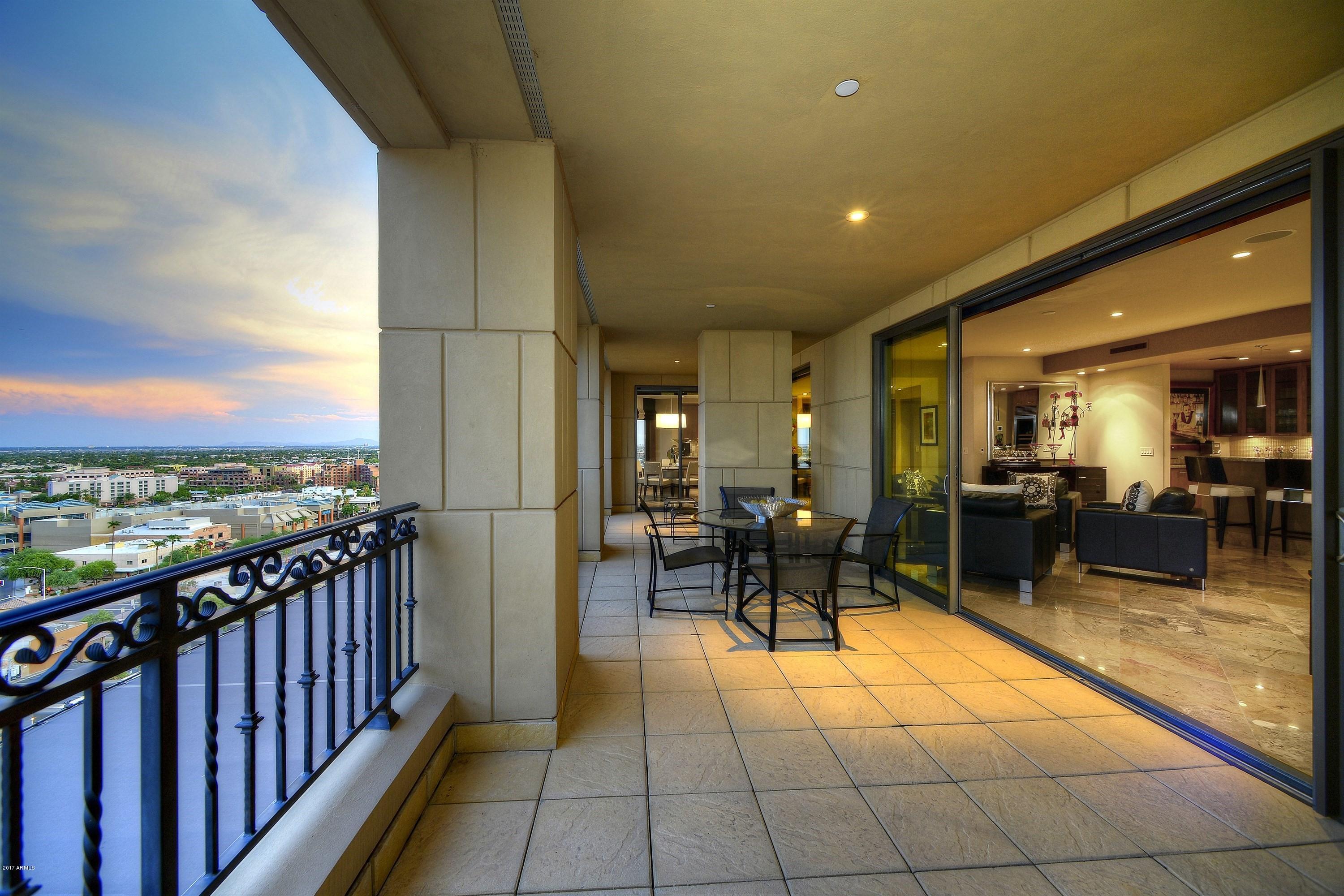 SCOTTSDALE WATERFRONT RESIDENCES - Residential