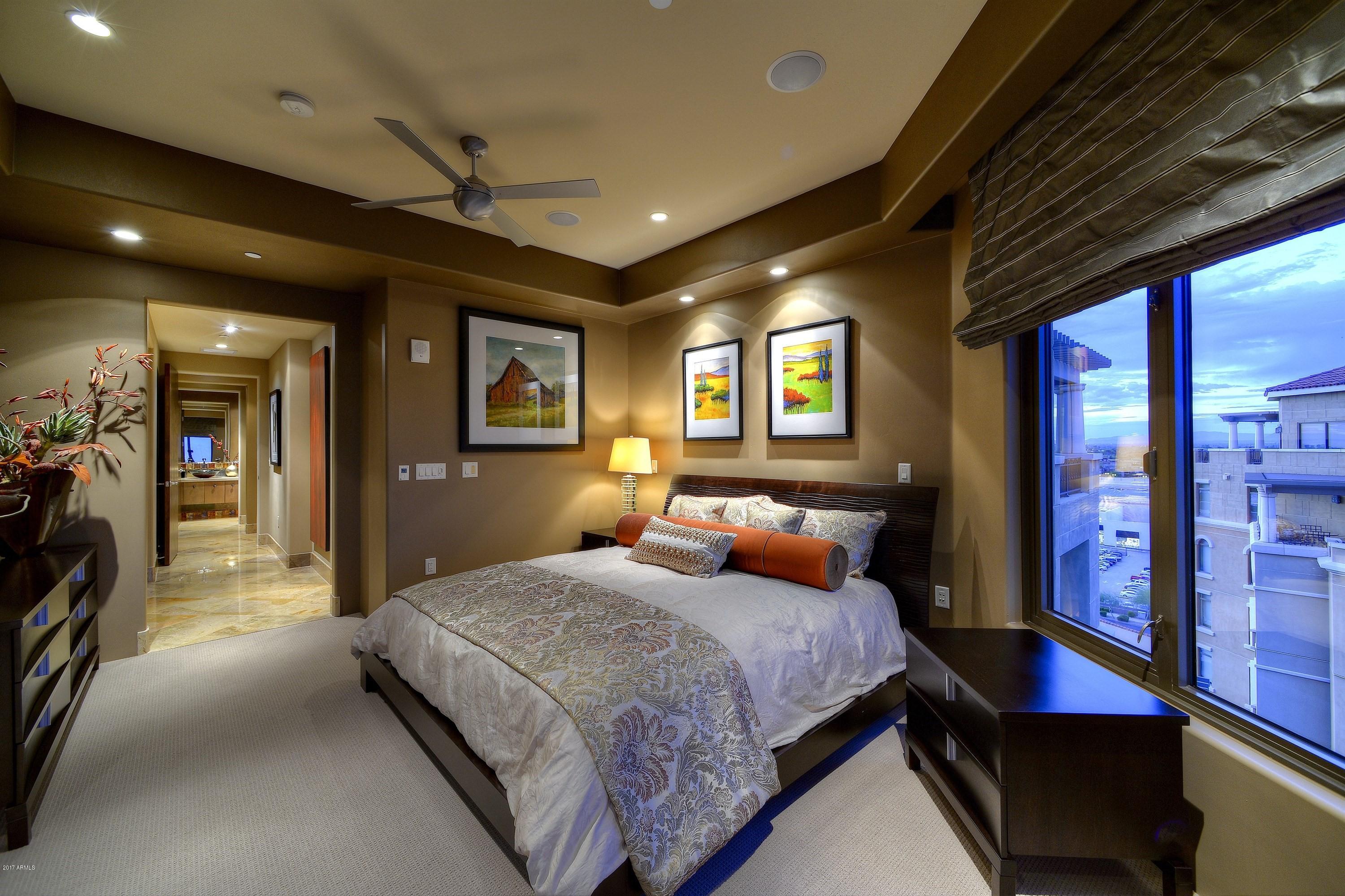 SCOTTSDALE WATERFRONT RESIDENCES - Residential
