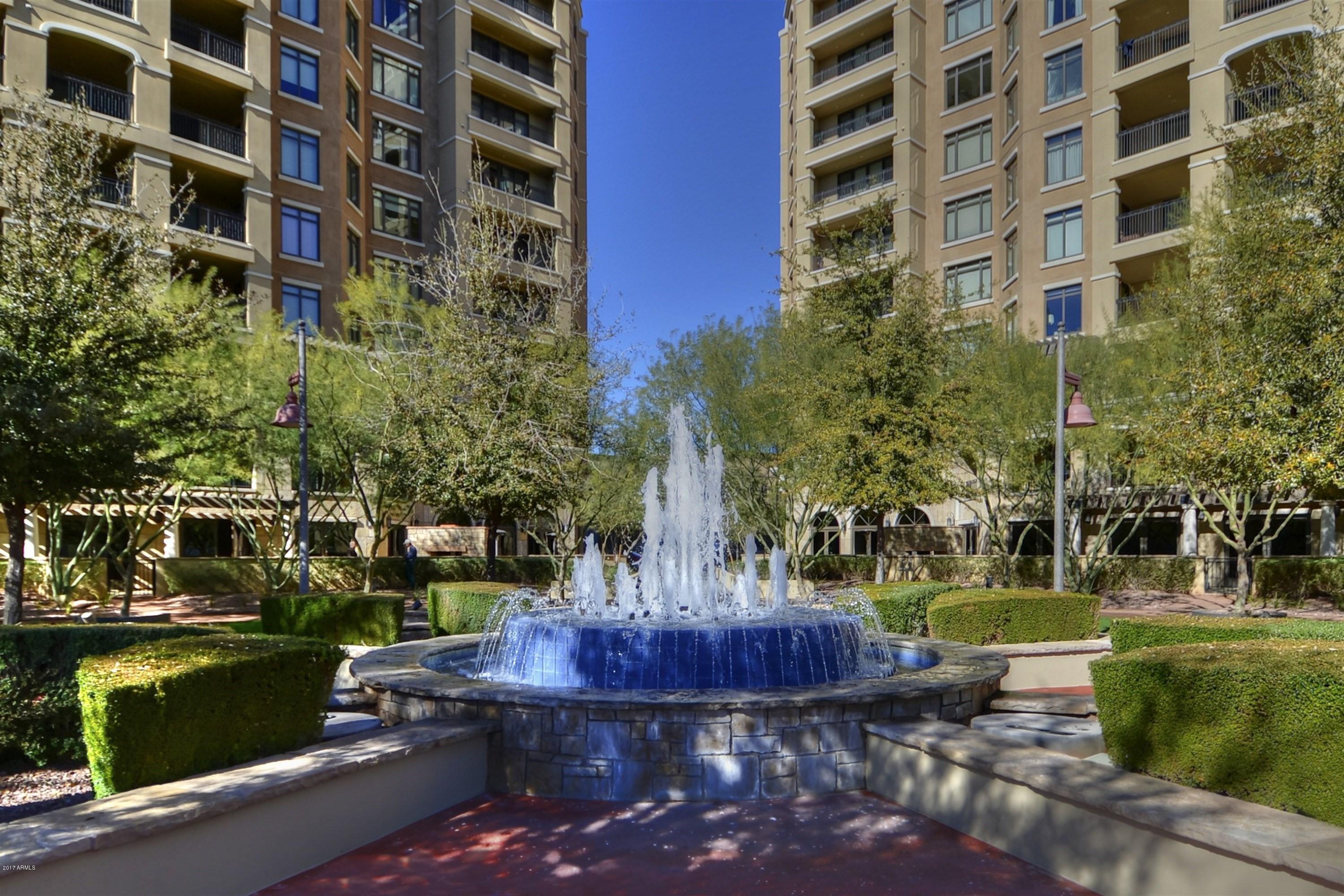 SCOTTSDALE WATERFRONT RESIDENCES - Residential