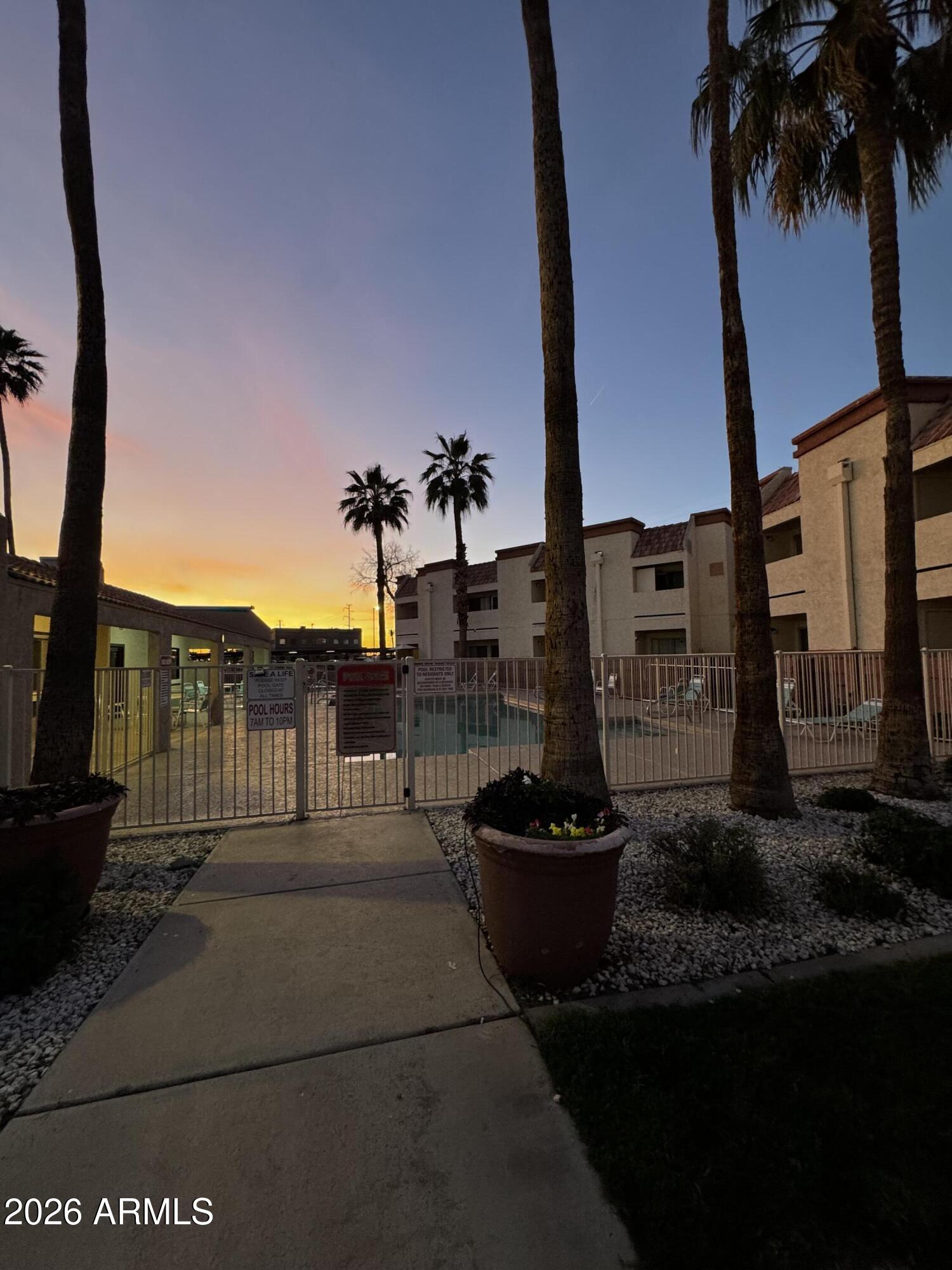CLIFFS CONDOMINIUM - Residential