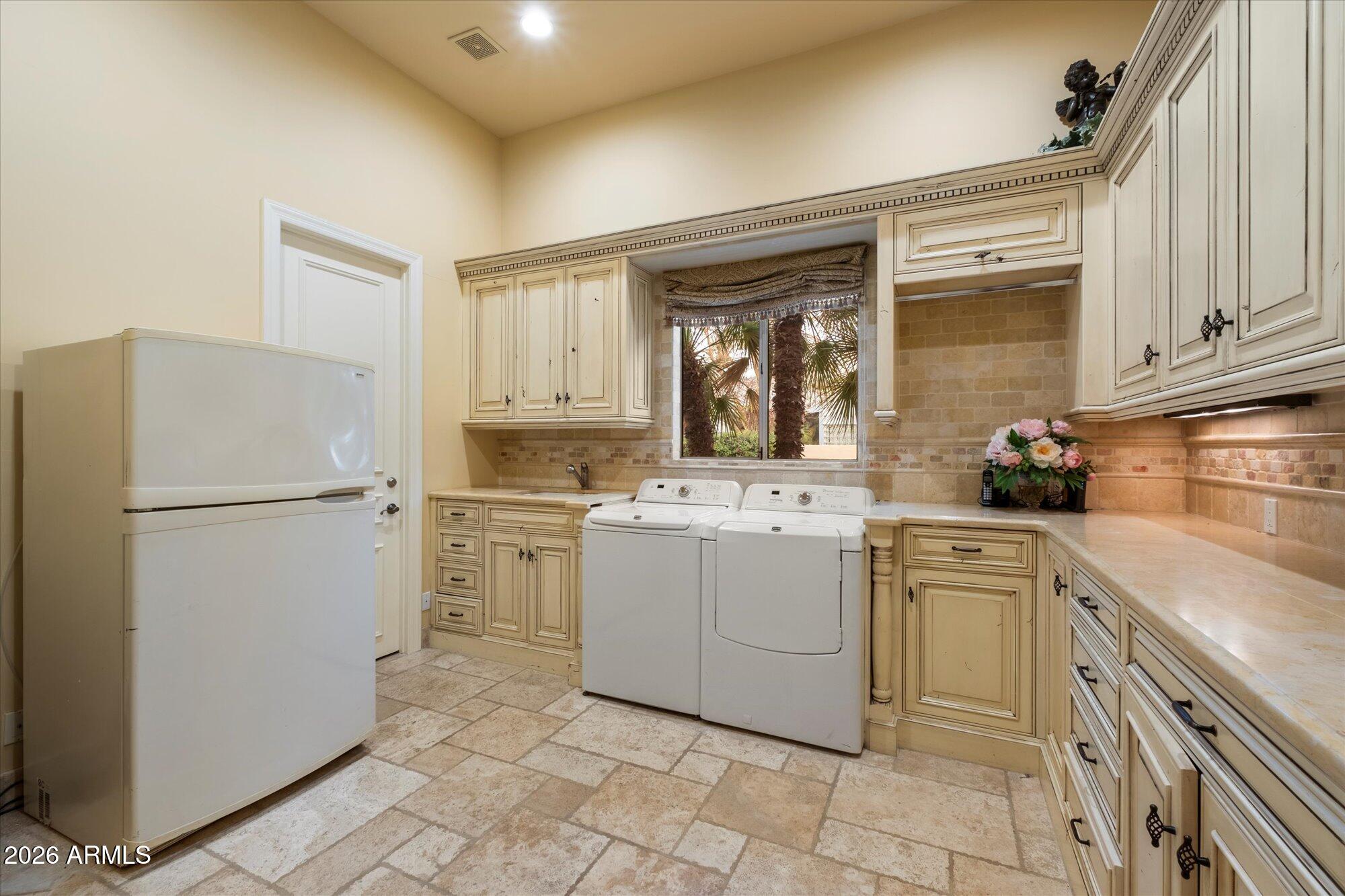MOCKINGBIRD ESTATES - Residential