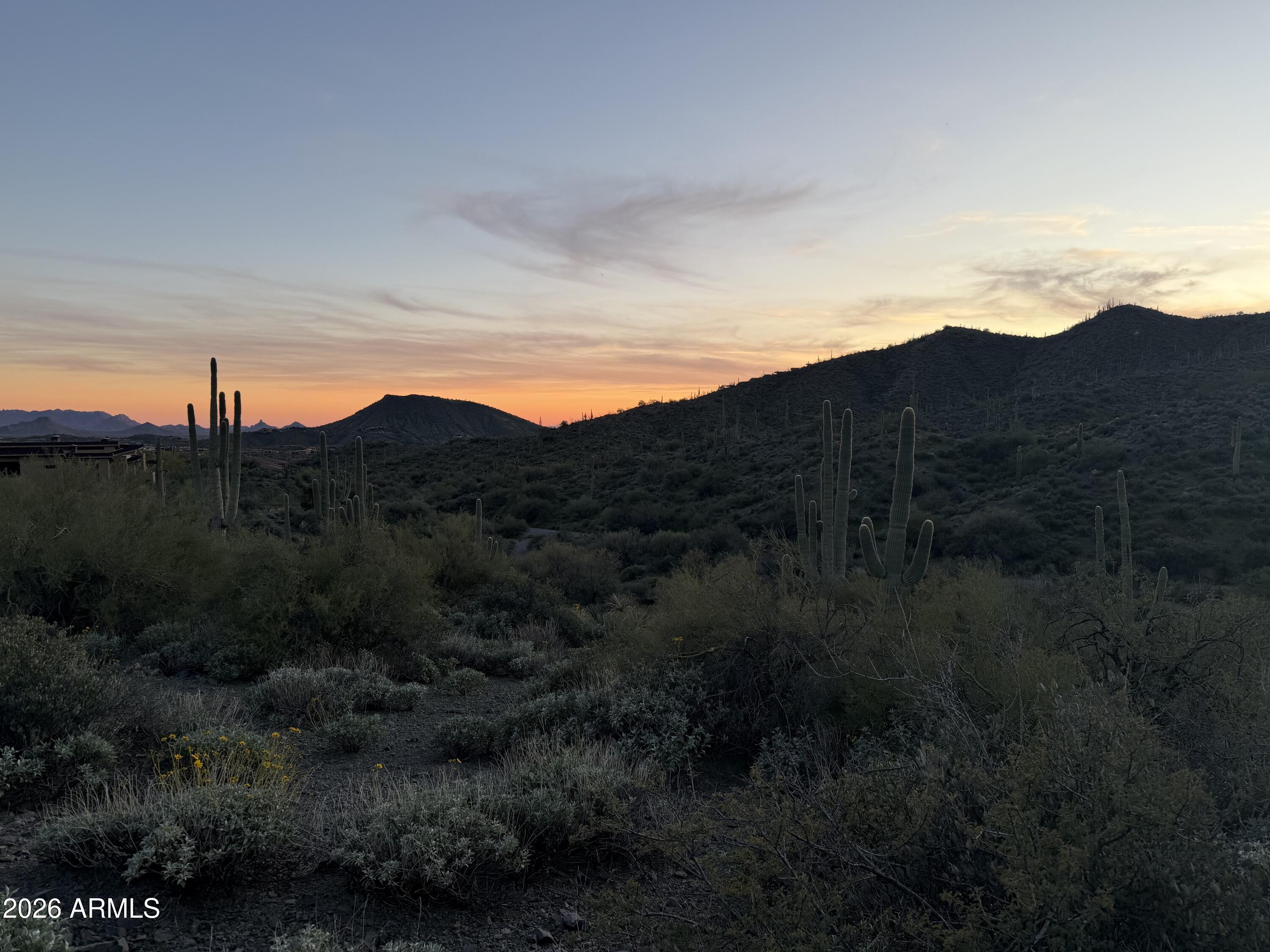 DESERT MOUNTAIN - Land