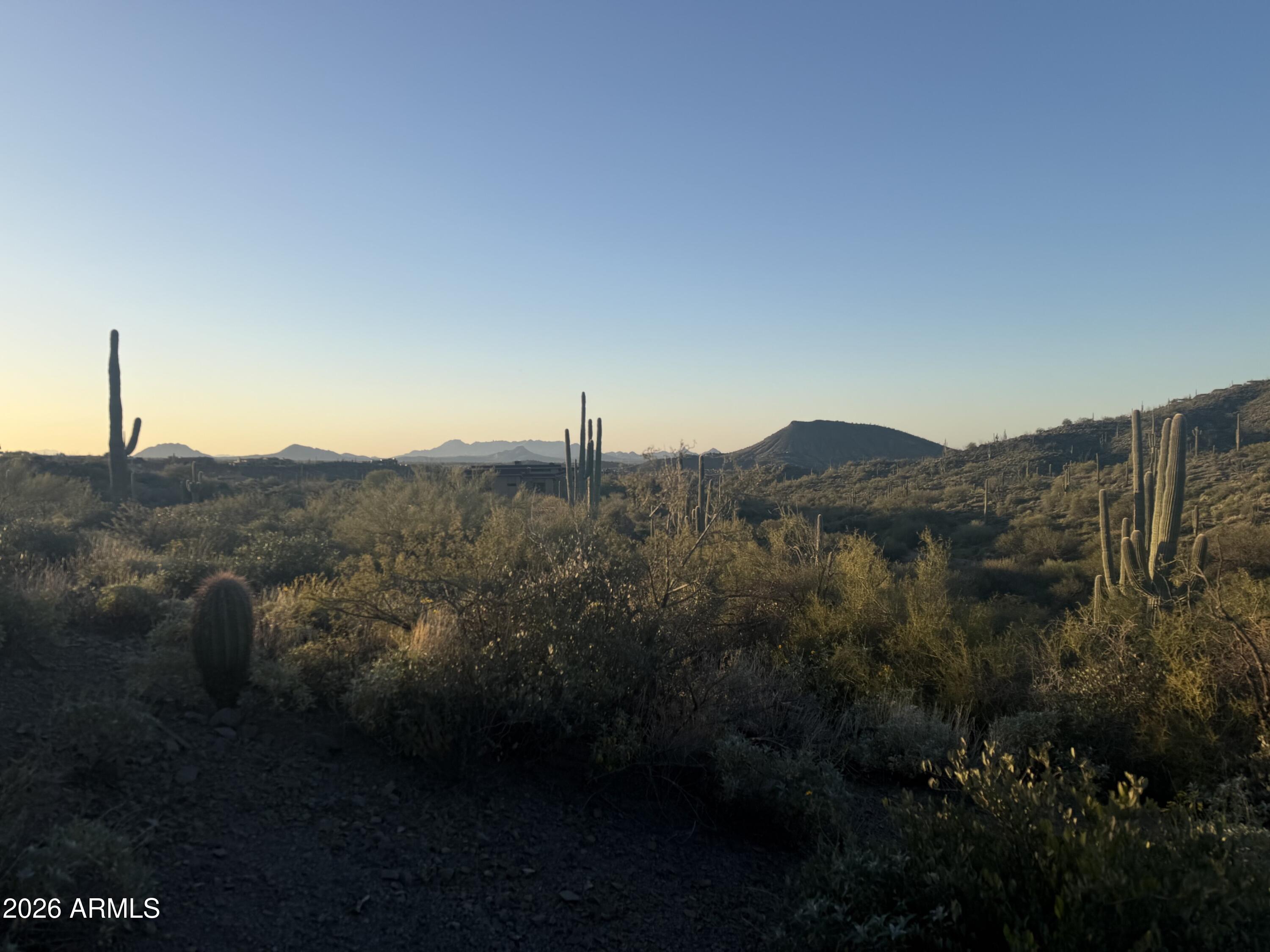 DESERT MOUNTAIN - Land