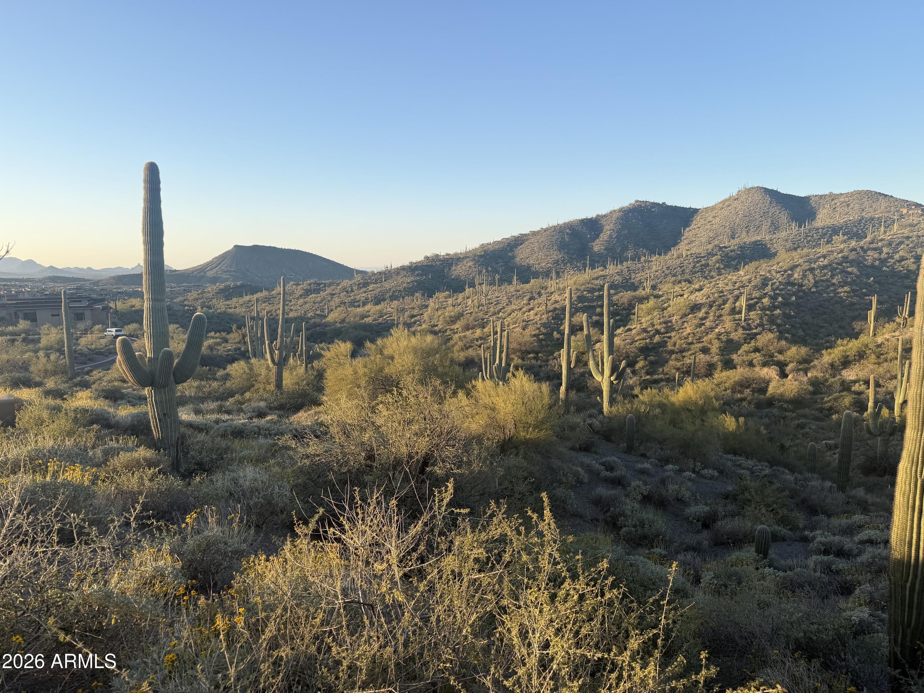 DESERT MOUNTAIN - Land