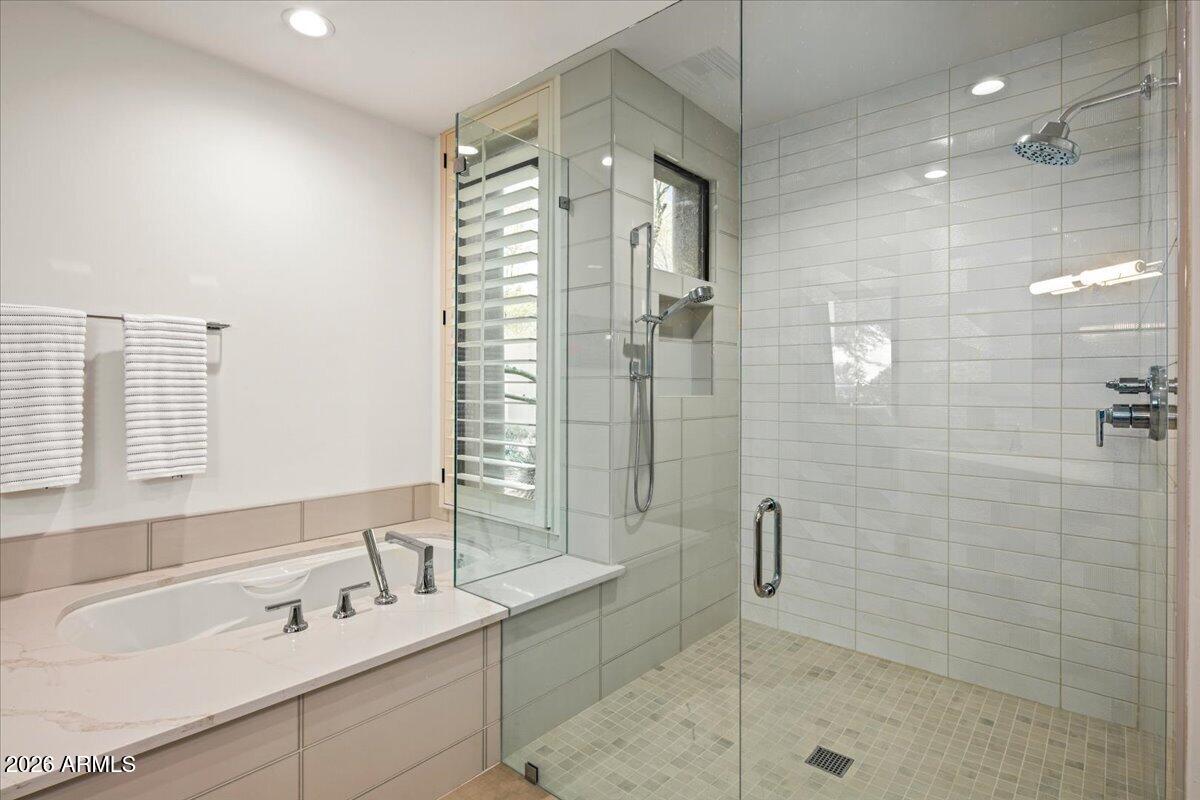 DESERT MOUNTAIN PHASE 2 UNIT TWENTY-FIVE - Residential
