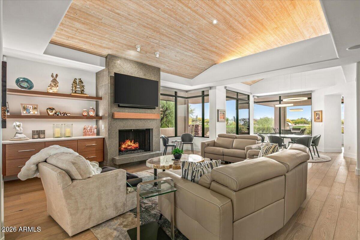 DESERT MOUNTAIN PHASE 2 UNIT TWENTY-FIVE - Residential