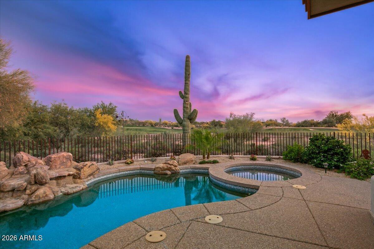 DESERT MOUNTAIN PHASE 2 UNIT TWENTY-FIVE - Residential