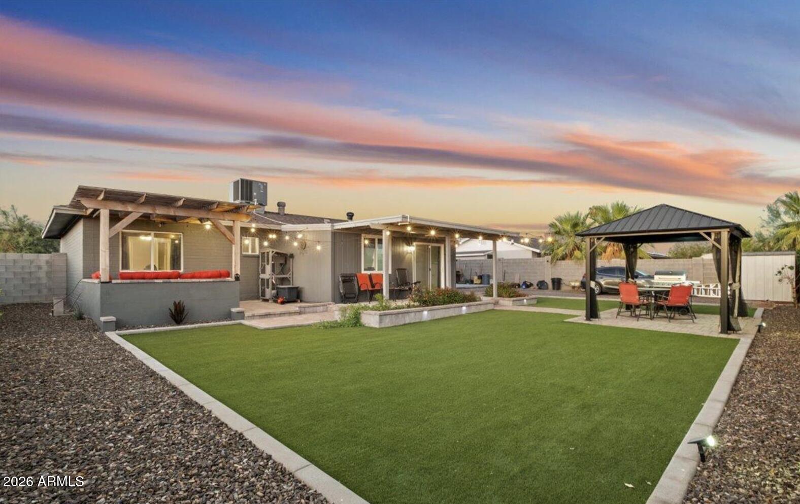 DESERT AIR GRANDE - Residential