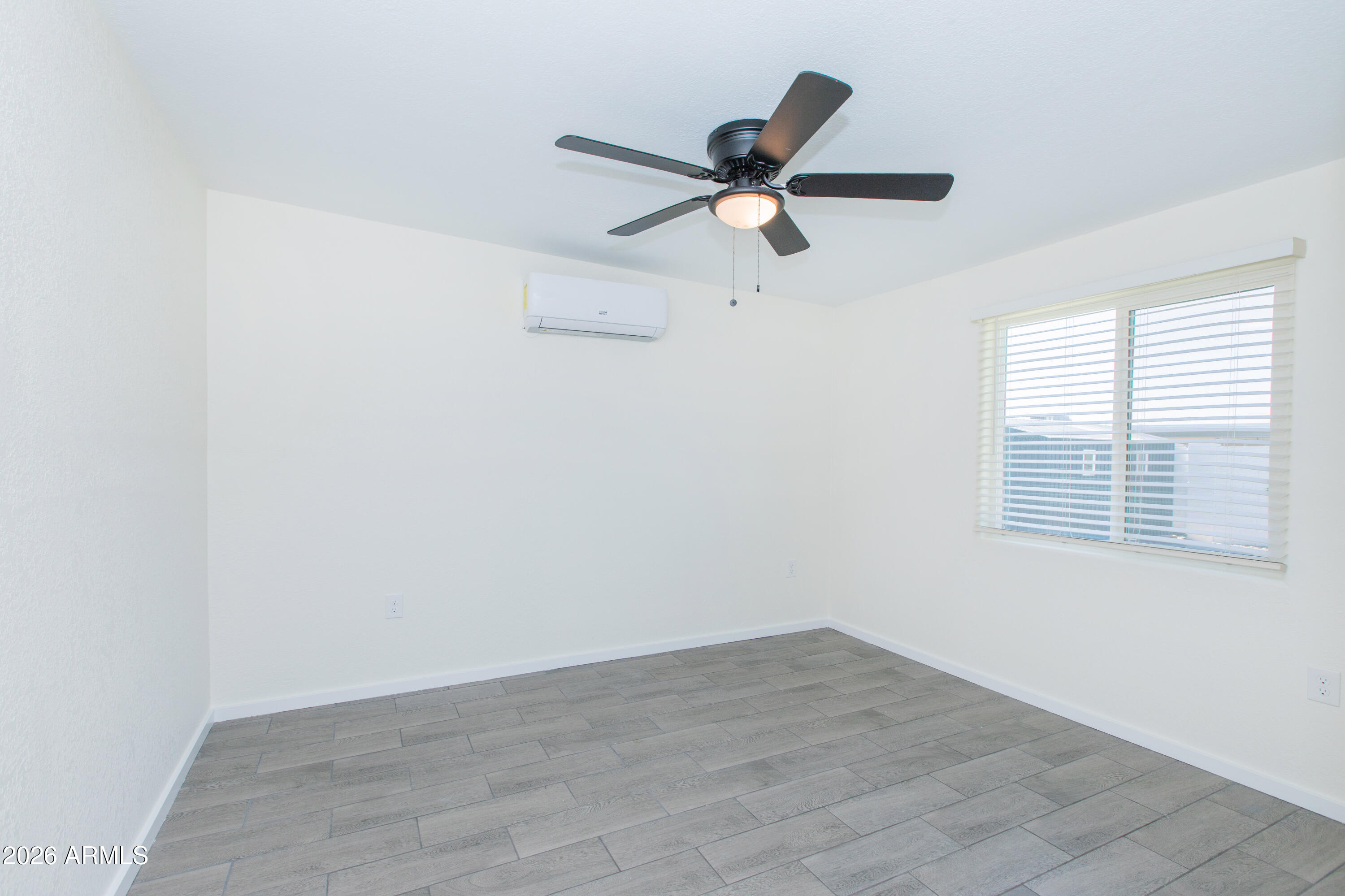 DESERT AIR GRANDE - Residential