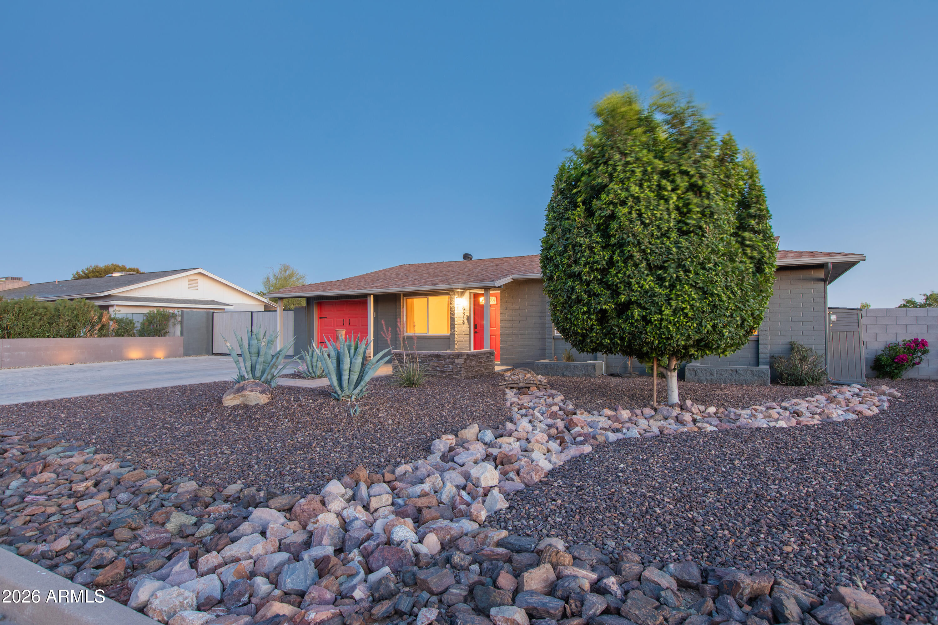 DESERT AIR GRANDE - Residential