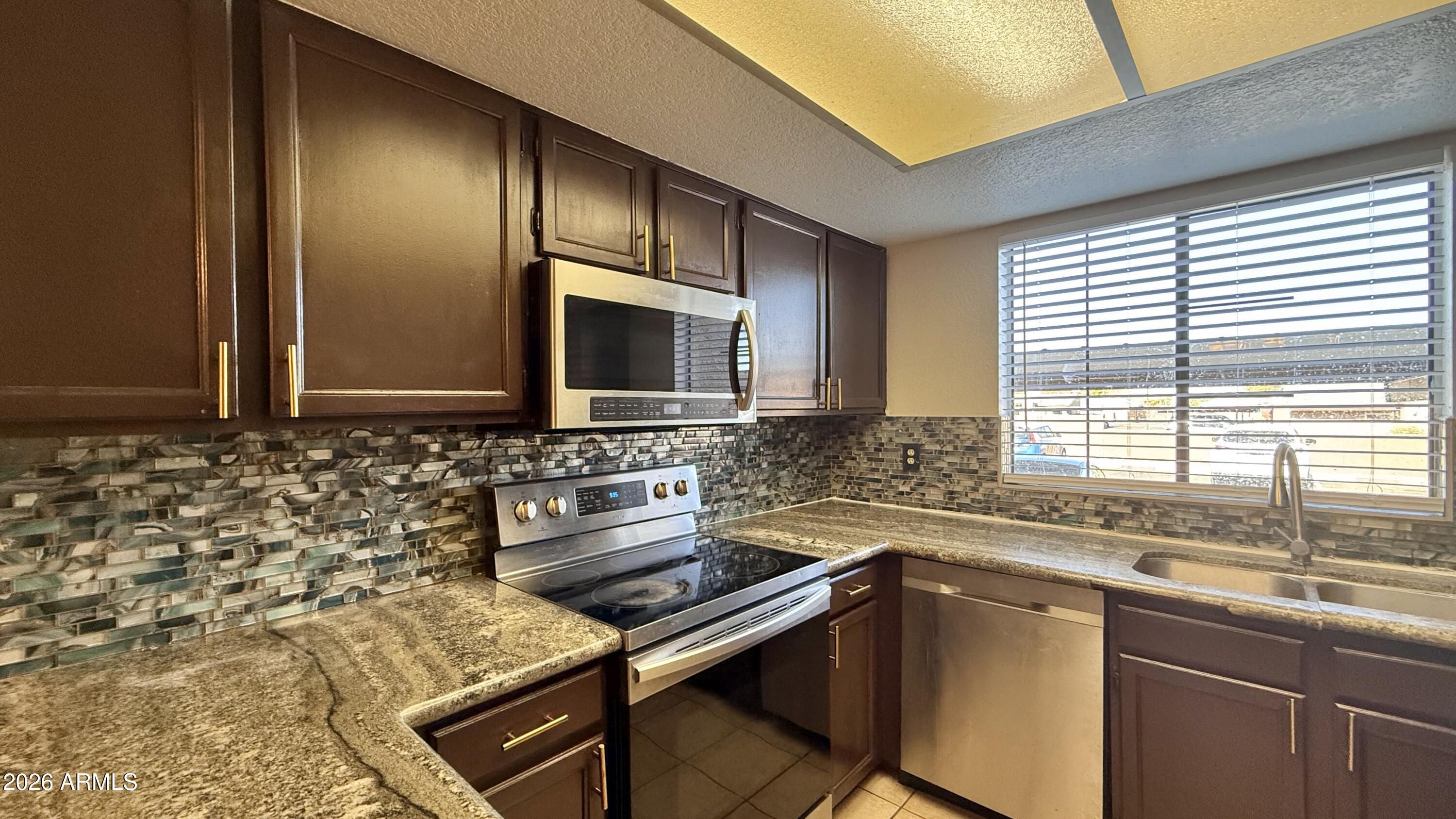 PAPAGO PARK - Residential