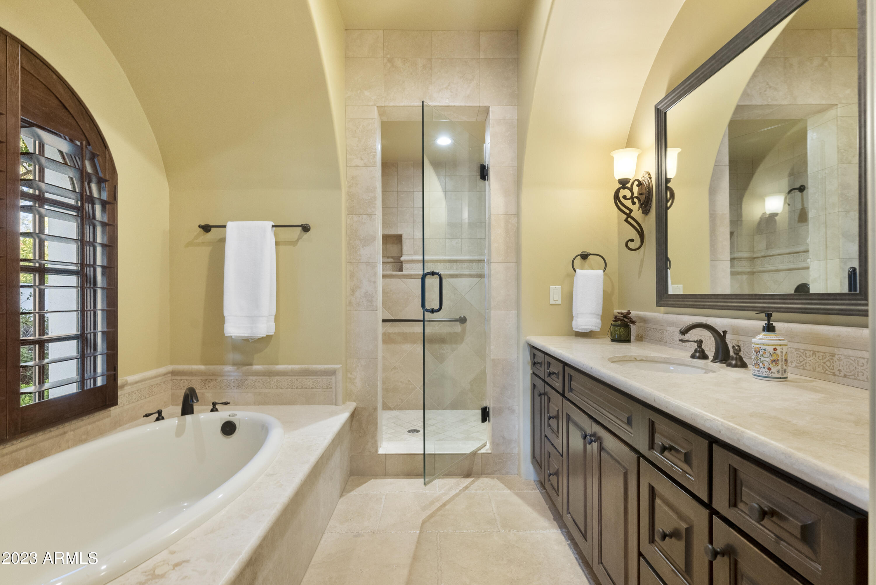 CAMELBACK COUNTRY CLUB ESTATES 2 AMENDED - Residential