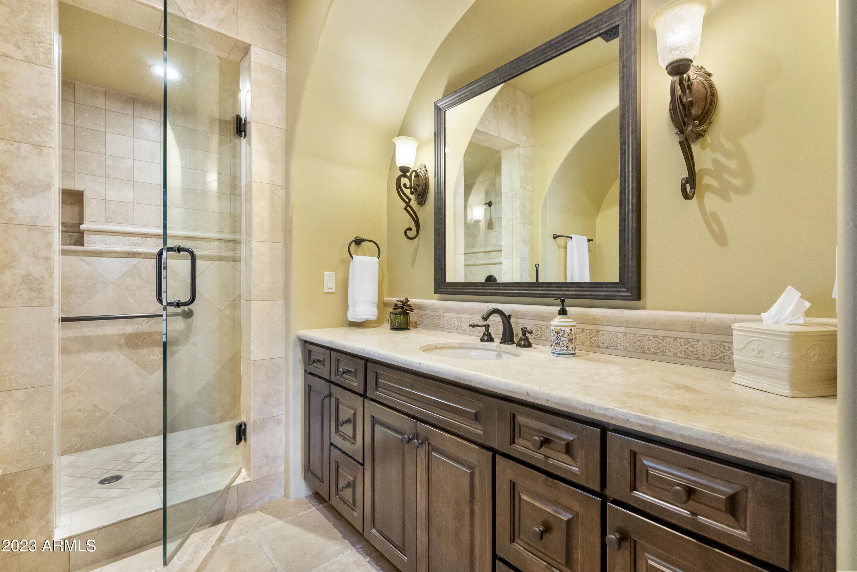 CAMELBACK COUNTRY CLUB ESTATES 2 AMENDED - Residential
