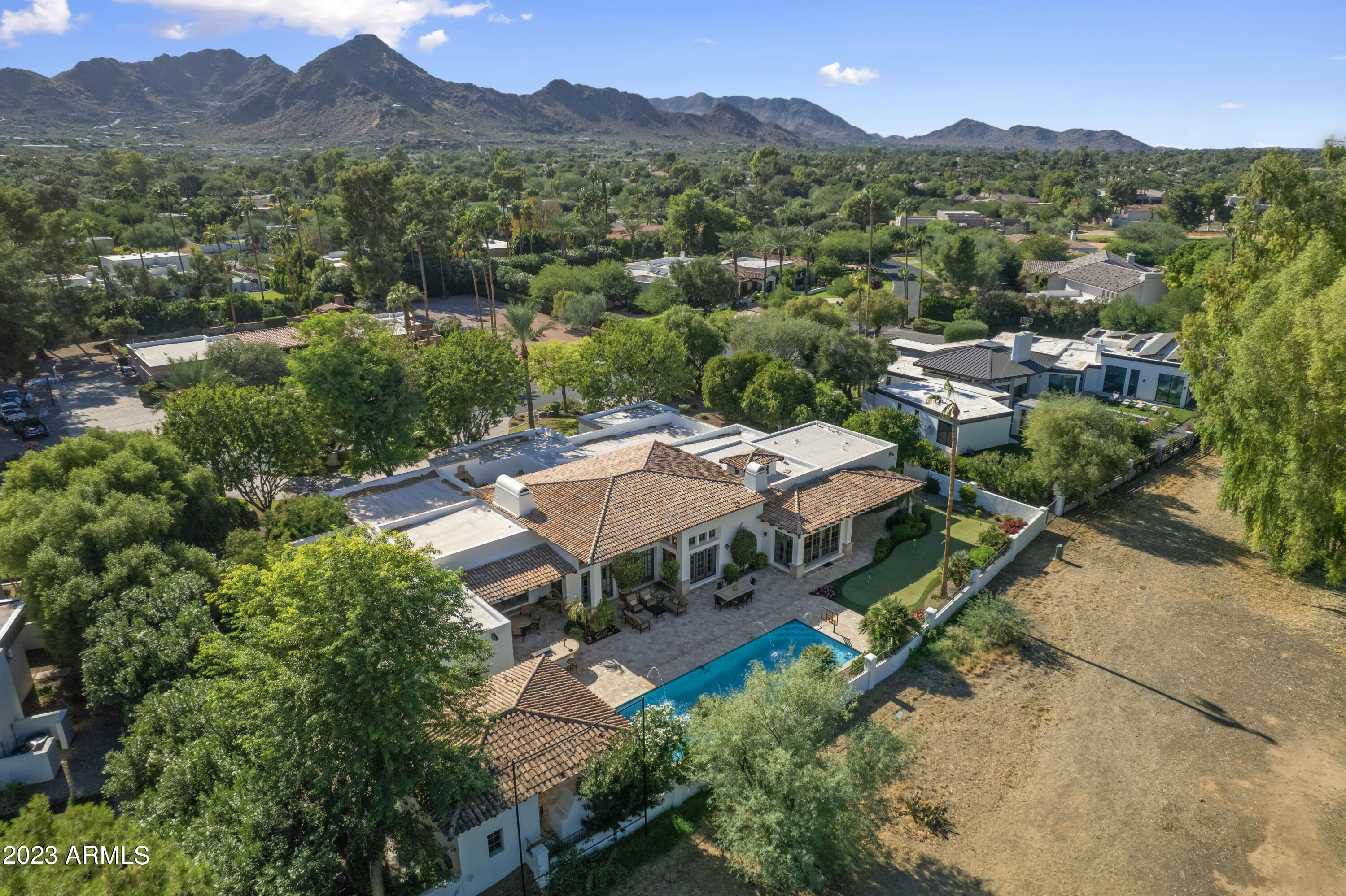 CAMELBACK COUNTRY CLUB ESTATES 2 AMENDED - Residential