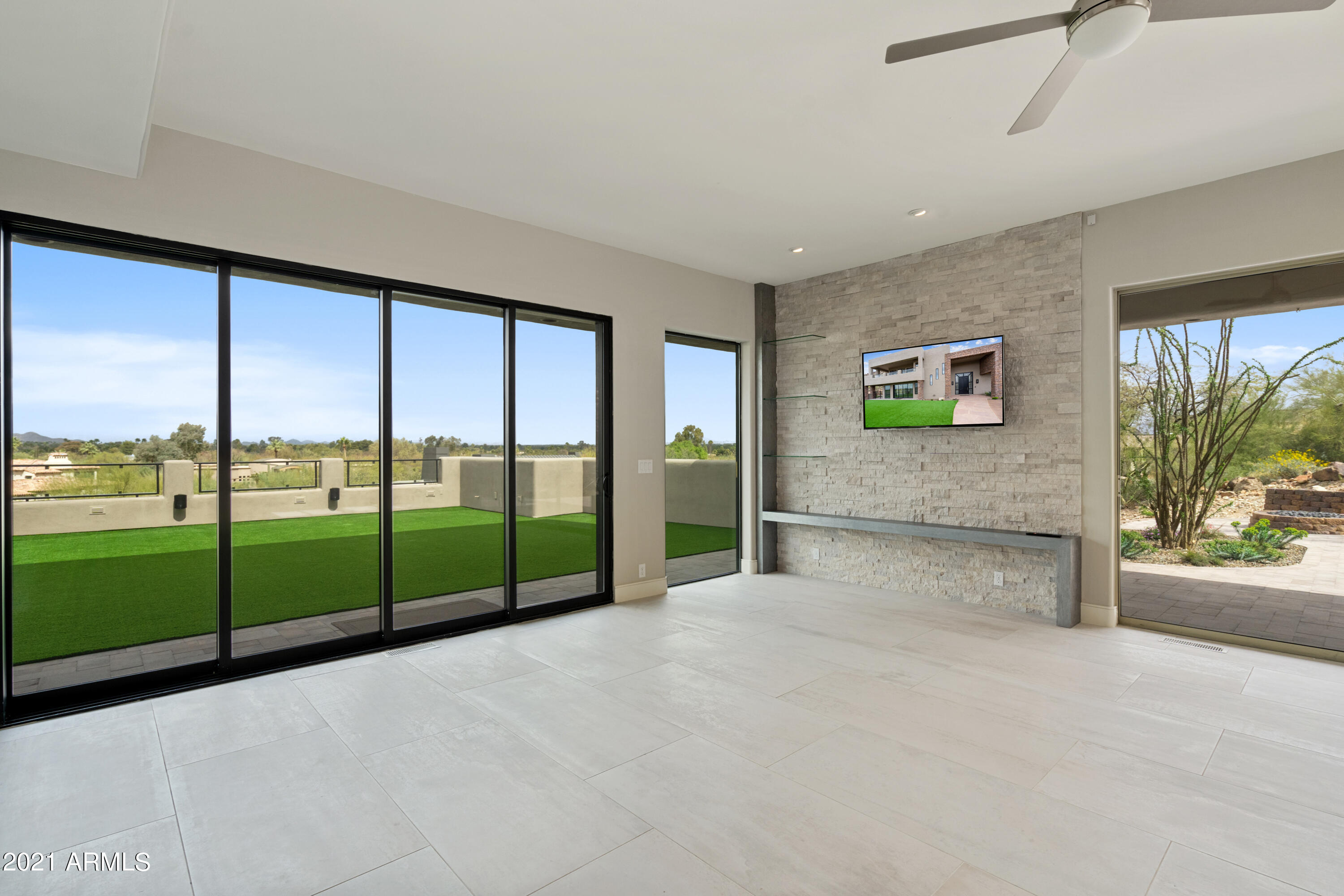 VISTA RICA - Residential