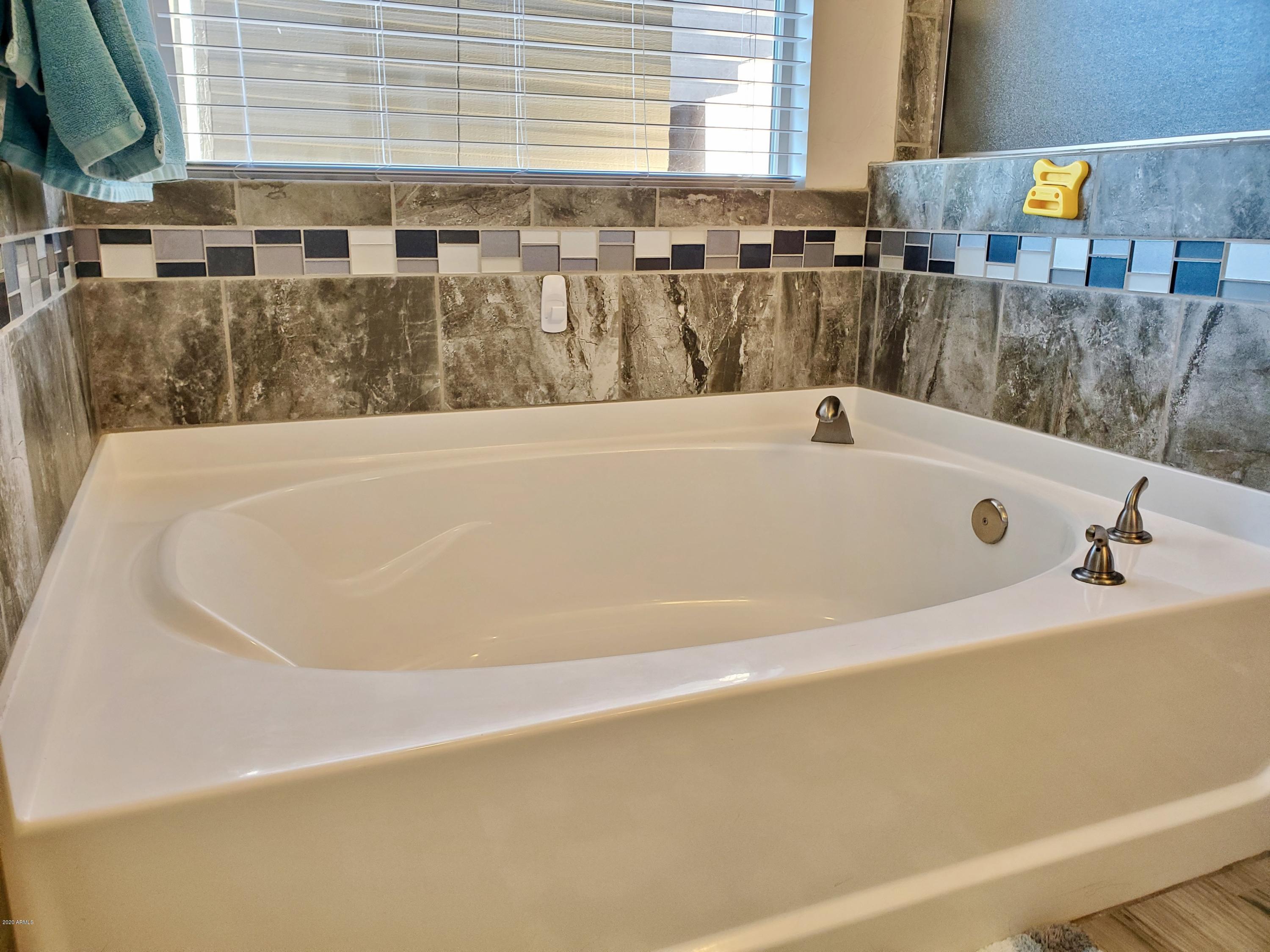 OAKMONT - Residential