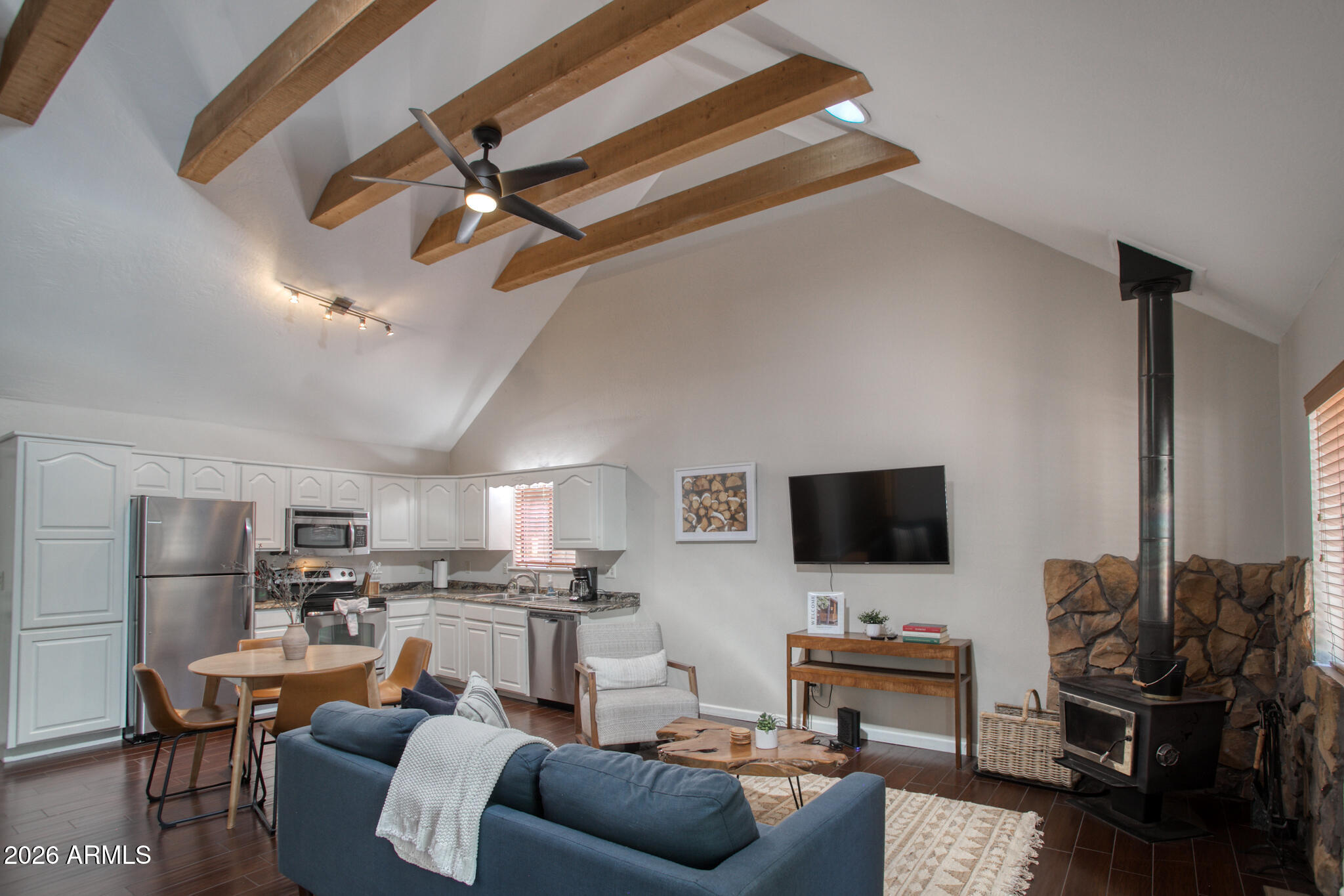 PINETOP LAKES MOUNTAIN HOMES UNIT 1 - Residential