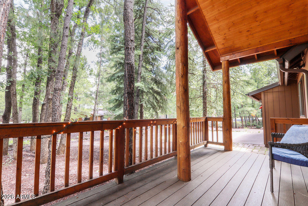 PINETOP LAKES MOUNTAIN HOMES UNIT 1 - Residential