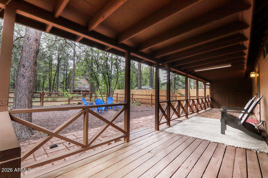 PINETOP LAKES MOUNTAIN HOMES UNIT 1 - Residential