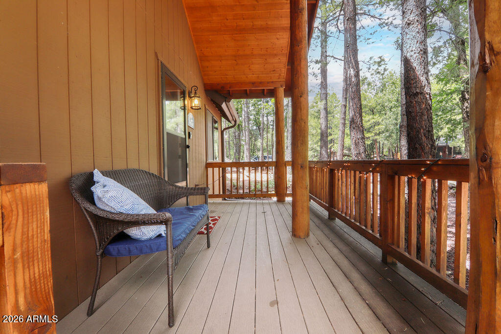 PINETOP LAKES MOUNTAIN HOMES UNIT 1 - Residential