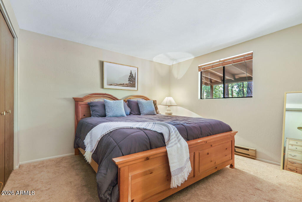 PINETOP LAKES MOUNTAIN HOMES UNIT 1 - Residential